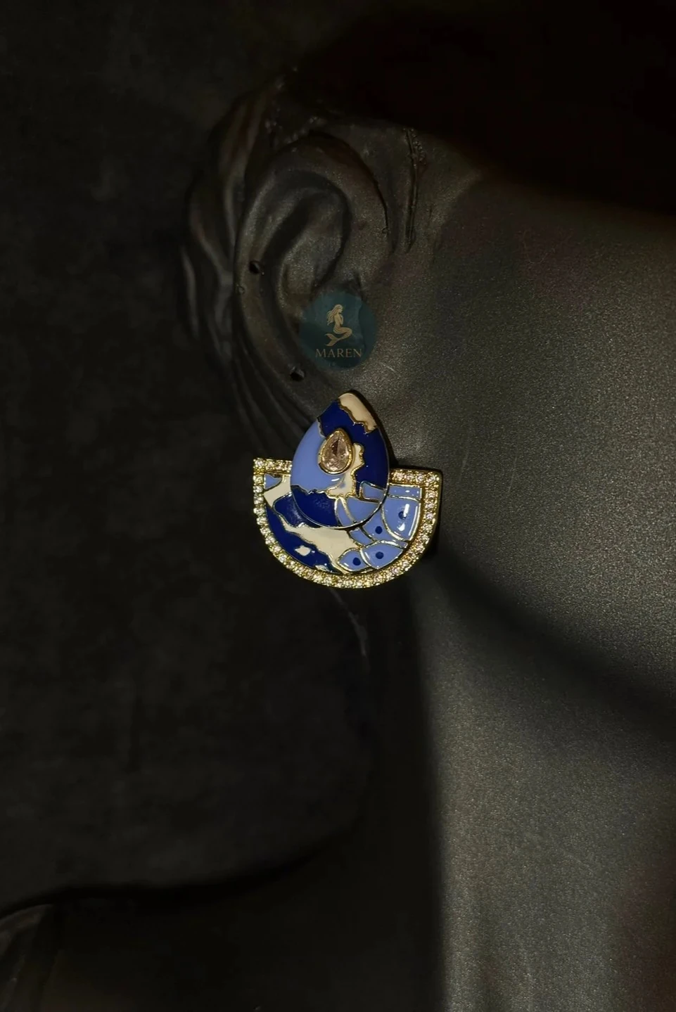 Özel Seri Yelpaze Model Mavi Mineli Tasarım Küpe