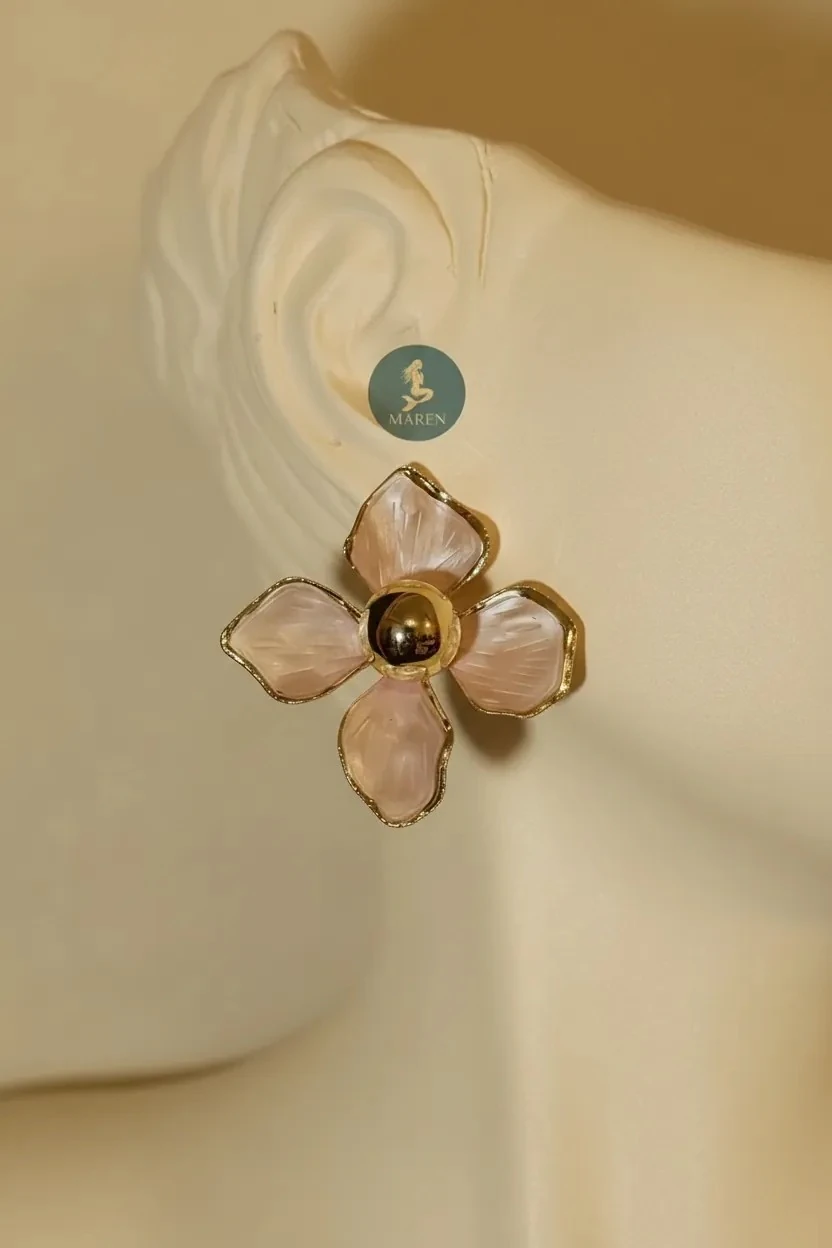 Özel Seri Marka Küpe