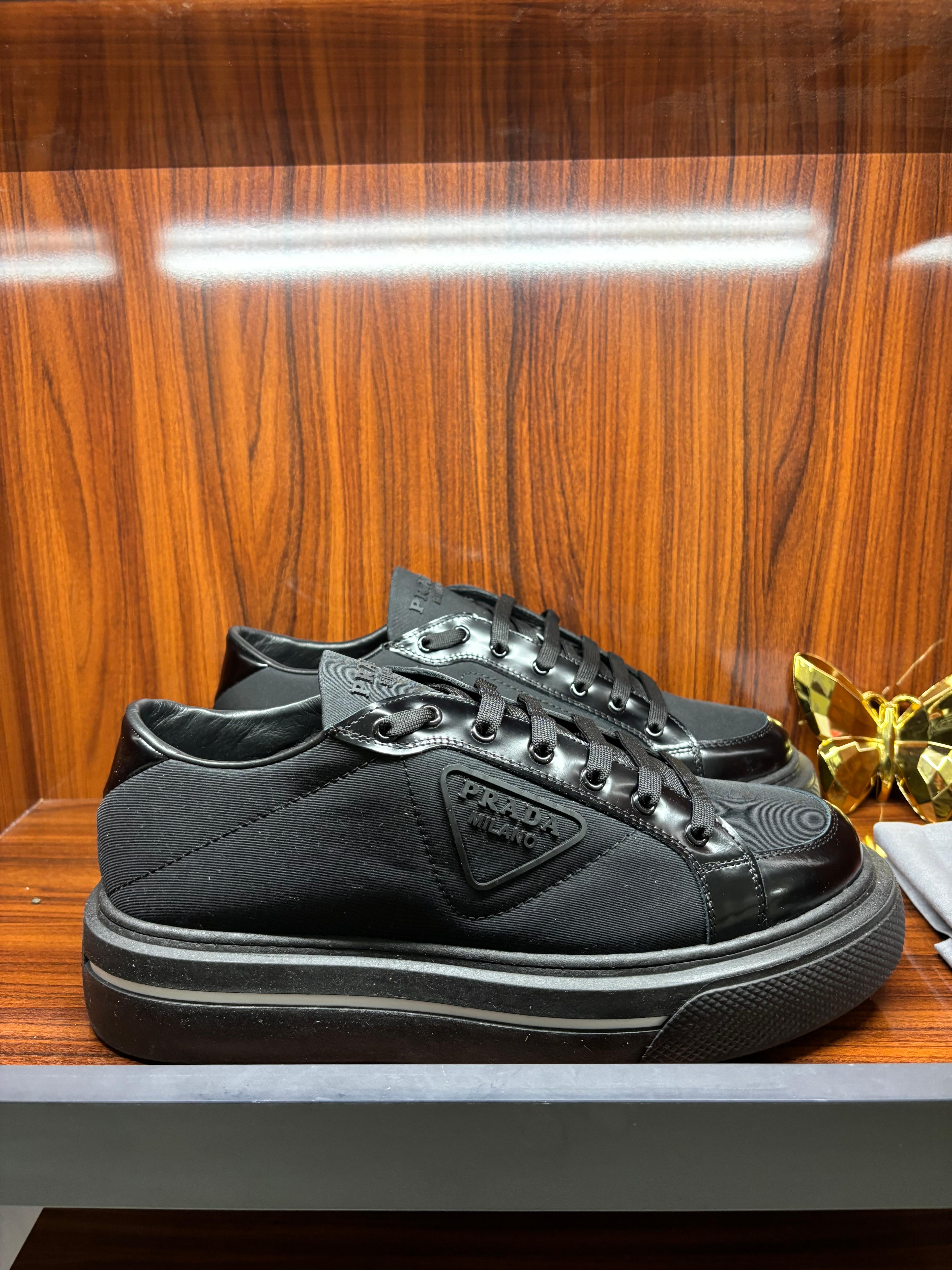 PRADA NYHLON SNEAKER