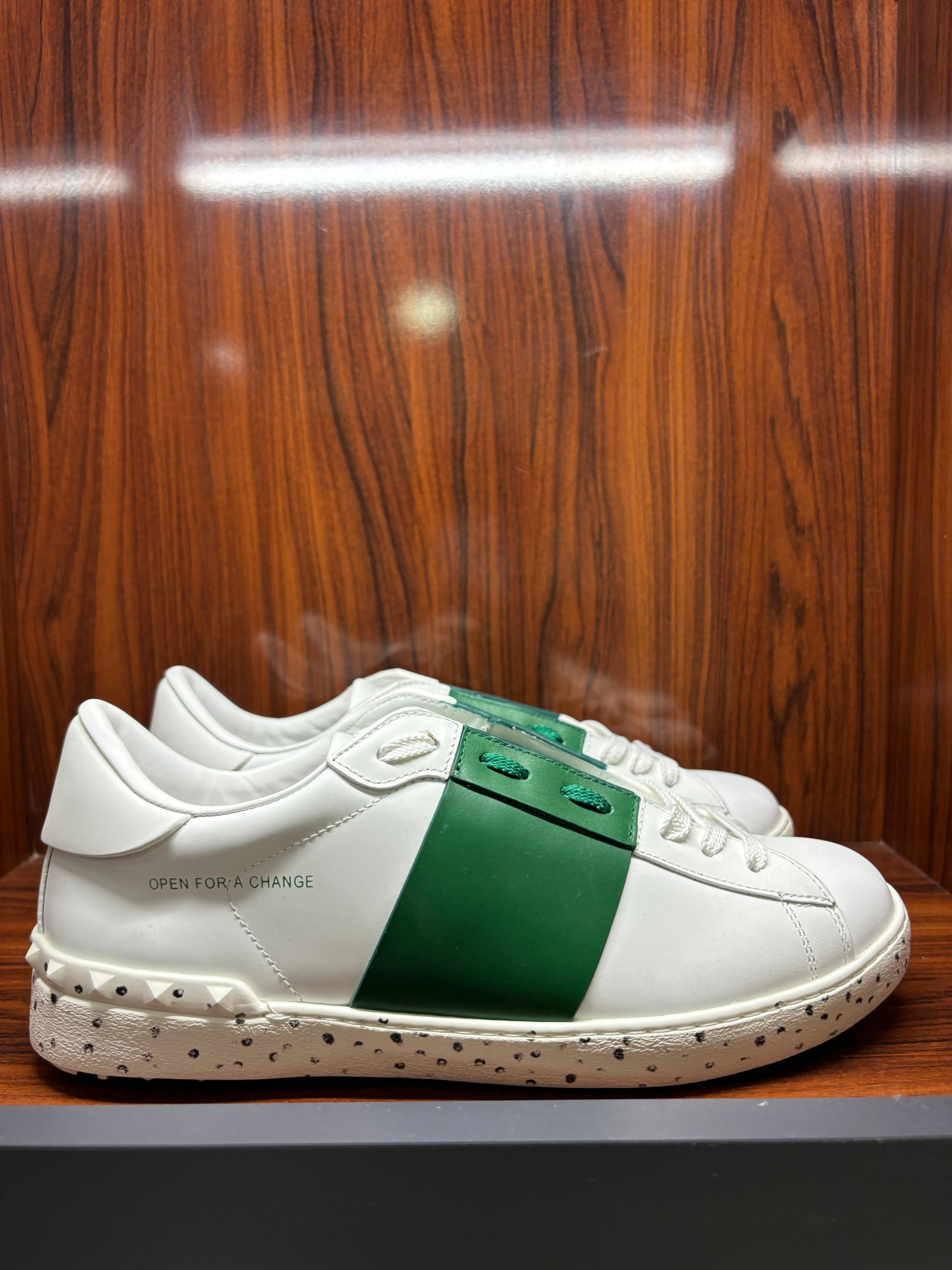 Valentino Garavani RockStud Green