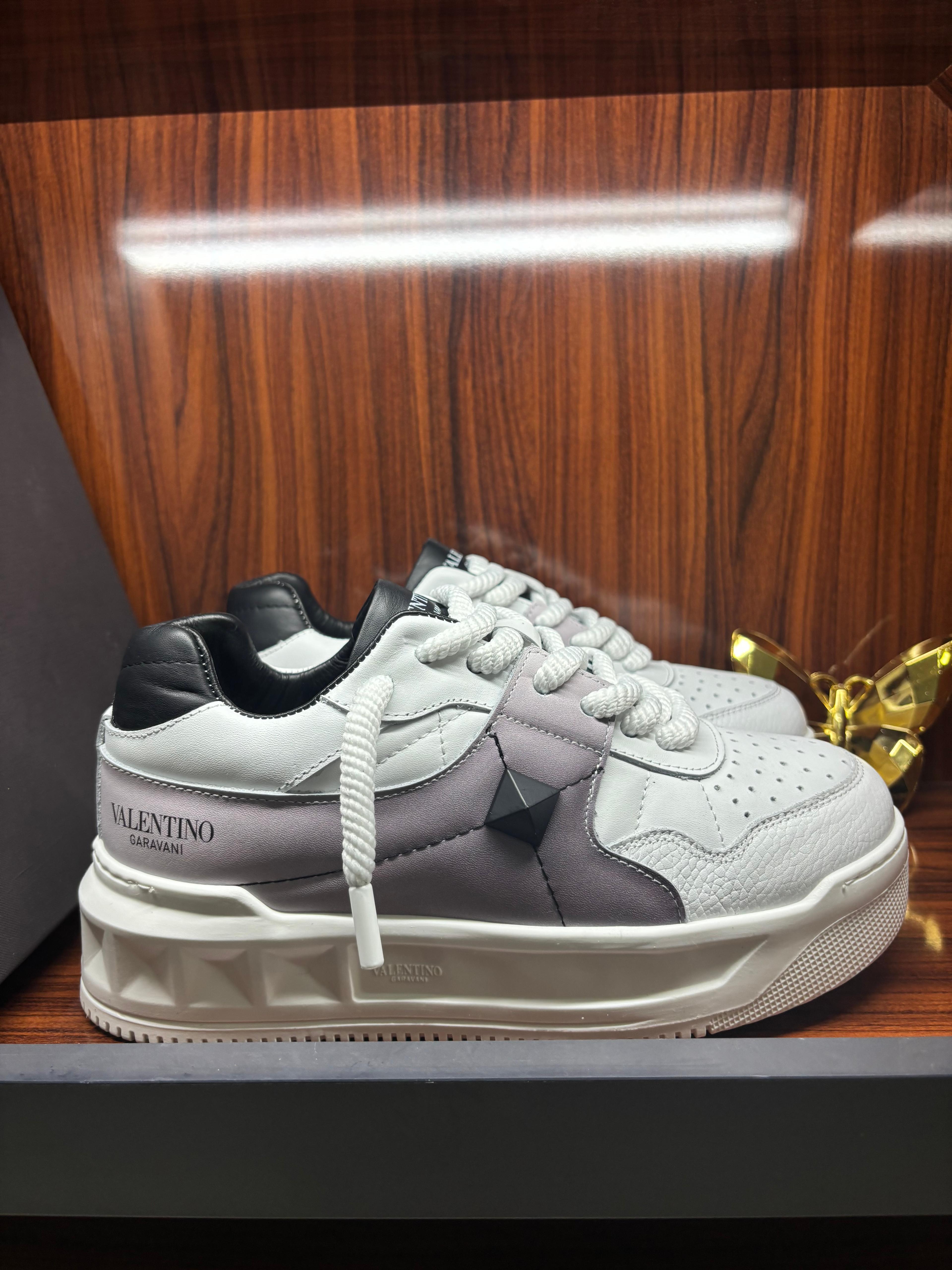 Valentino BIG BB SNEAKER