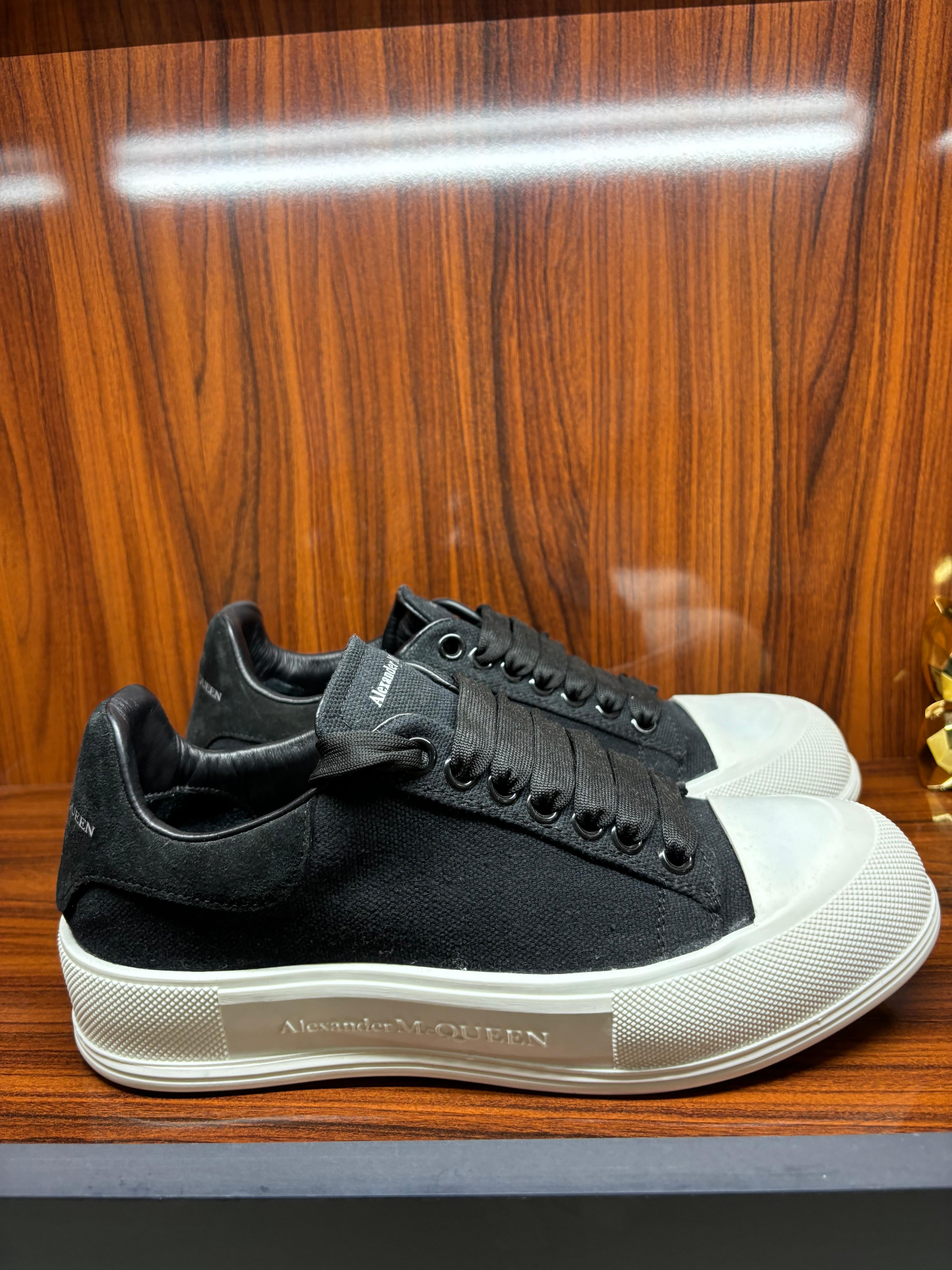 Alexander McQueen DeckPlimsoll