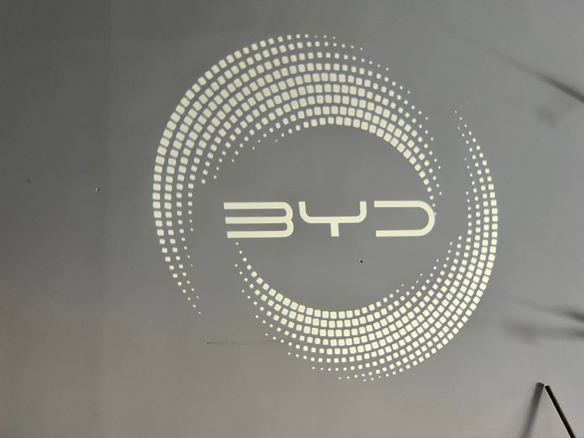 BYD Seal U DM-İ / EV Modelleri İçin Kapı Altı Logo Projektör OEM Uyumluluk ile Şıklık ve Fonksiyon 2'li Set