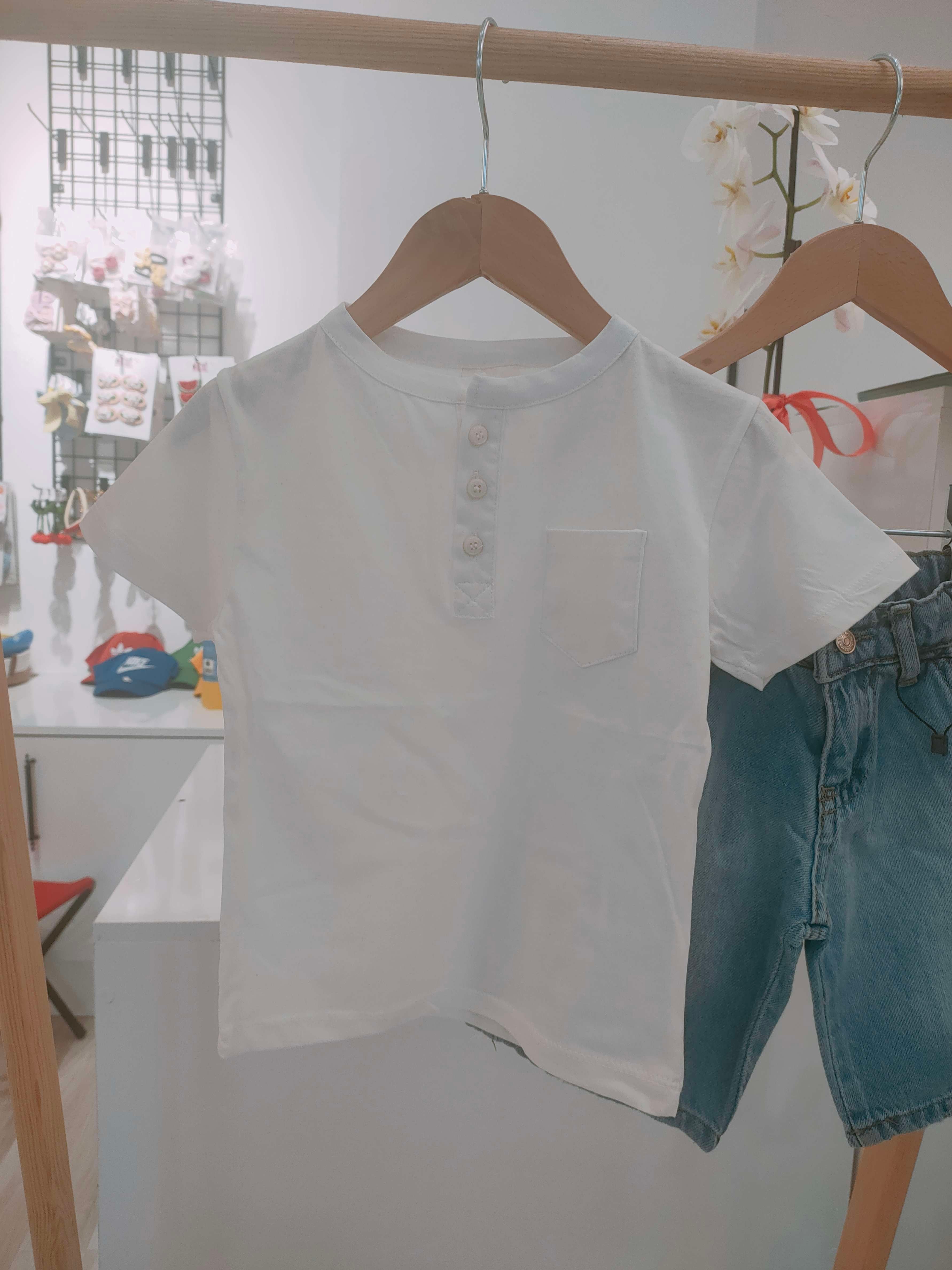 Basic T-shirt