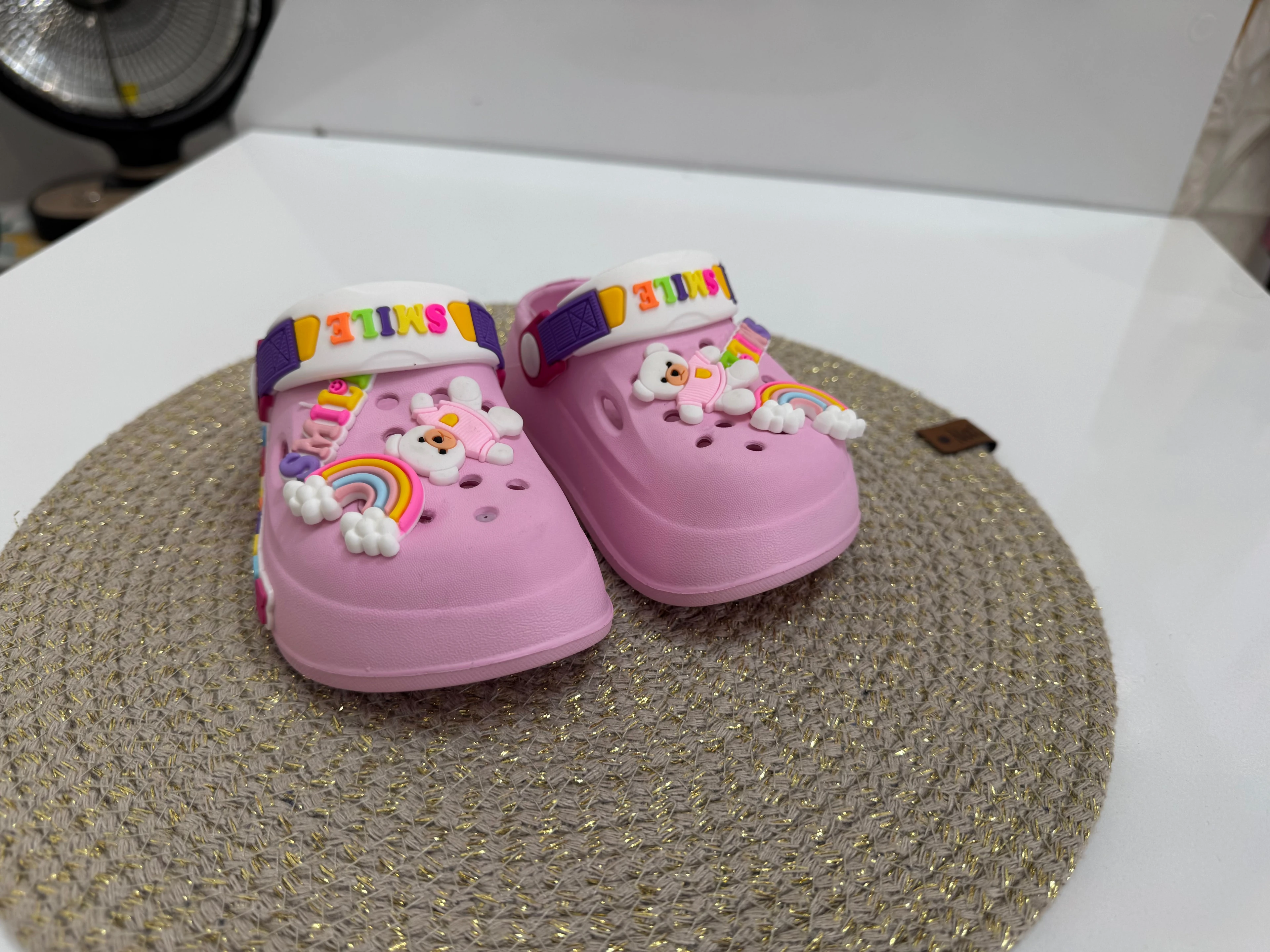 Pembe Terlik Sandalet