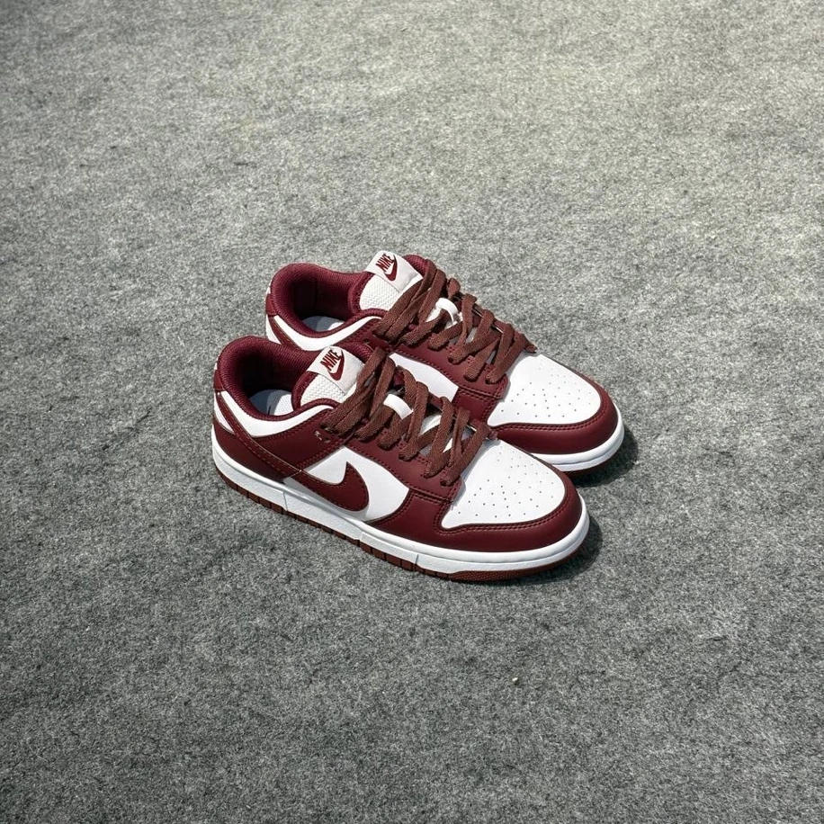 Dunk Low Bordo