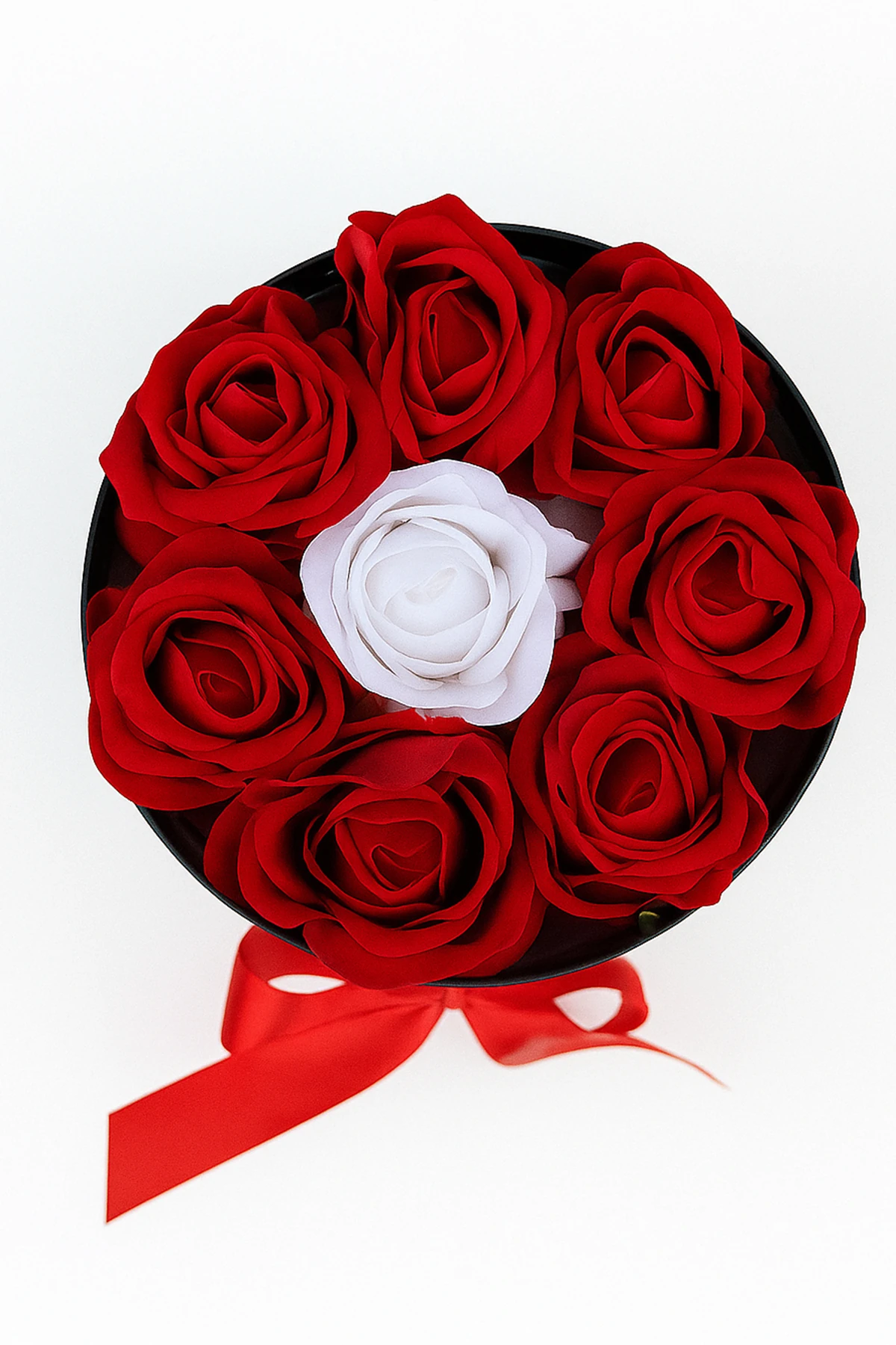 8 Güllü Sevgililer Günü Hediyesi Doğum Günü Kutuda Yapay Kırmızı Beyaz Kadife Gül