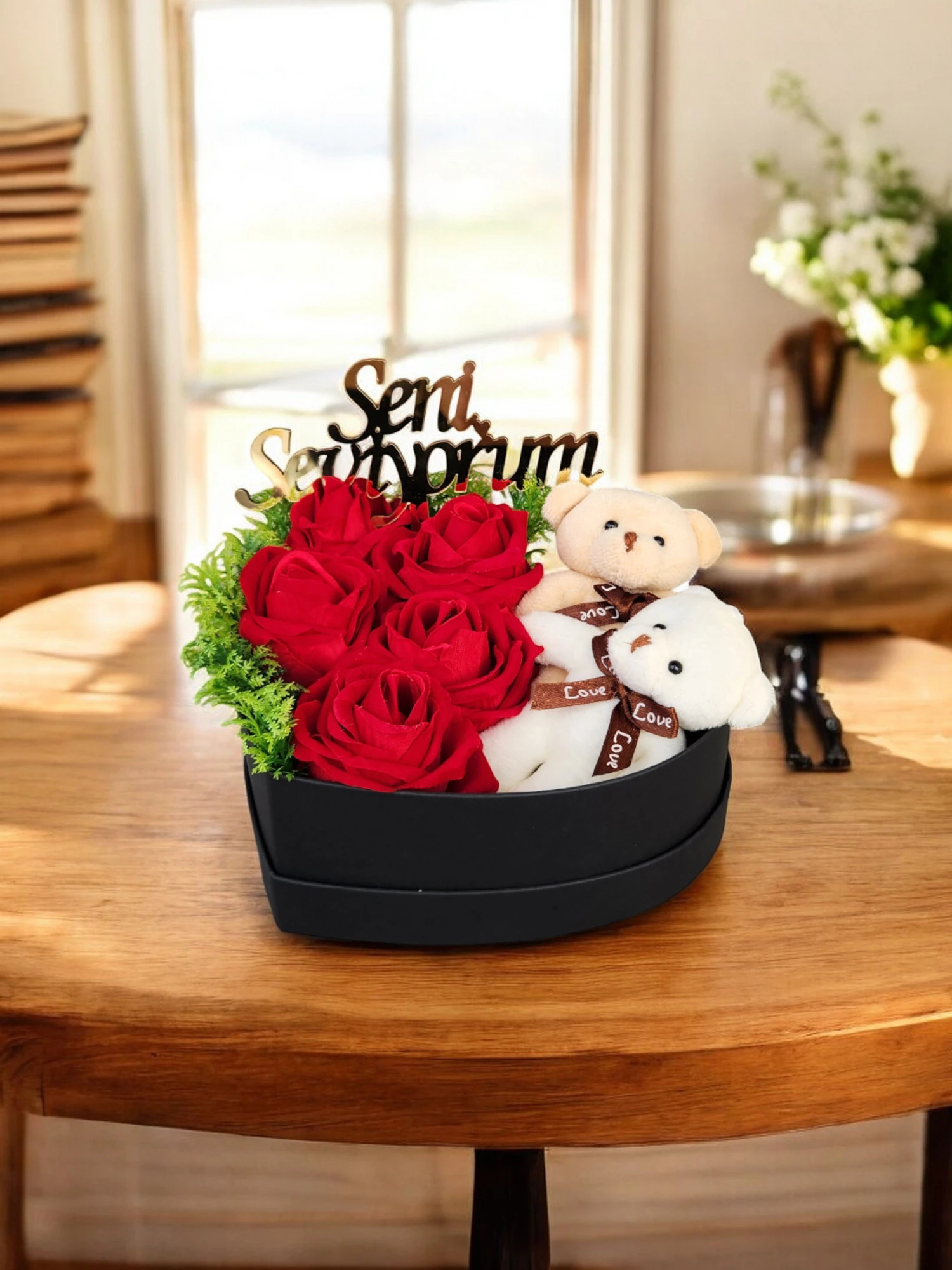 Kalpli Kutuda Yapay Ayıcık Güllü Hediye Kutusu Sevgiliye Doğum Günü Özel Gün Hediyesi