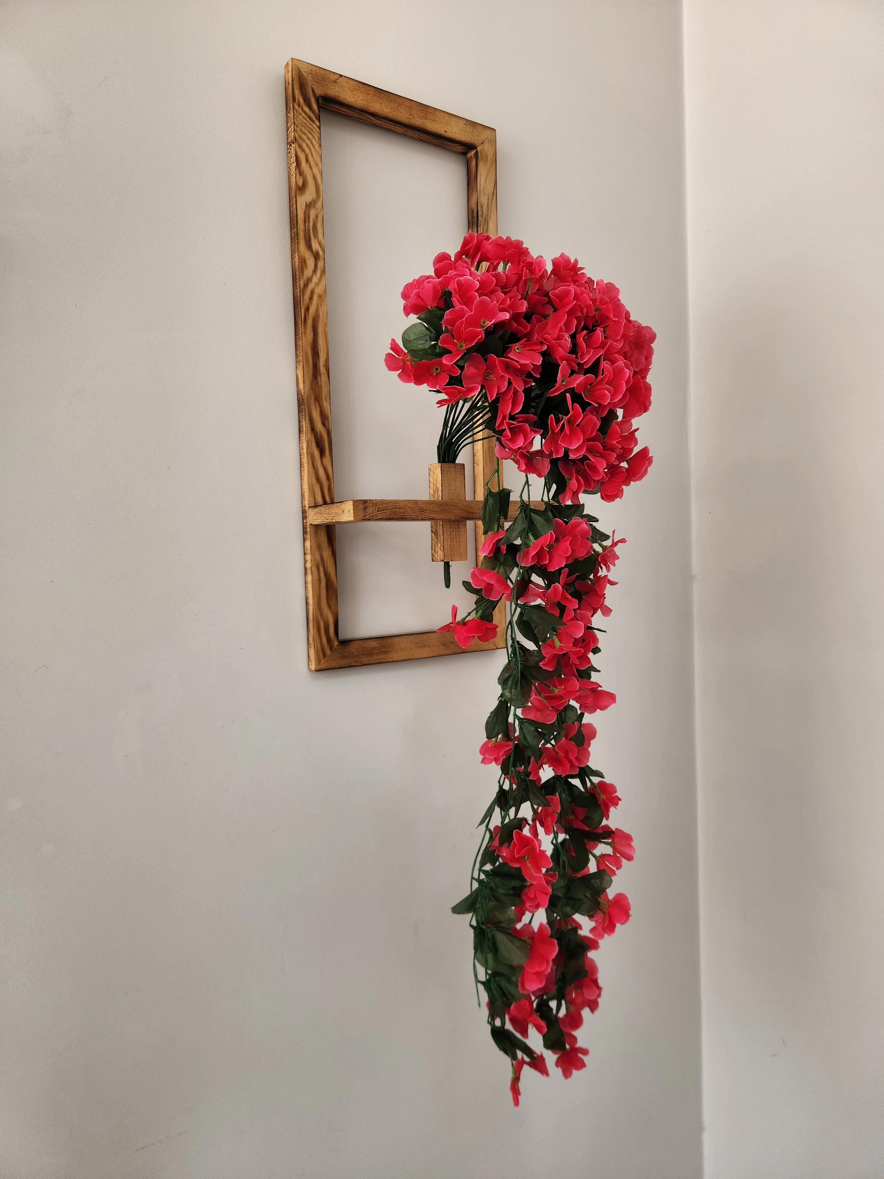 Saksı Dahil Duvar Süsü Yapay Çiçek Sarkan Begonvil Menekşe Sarmaşık Çiçeği