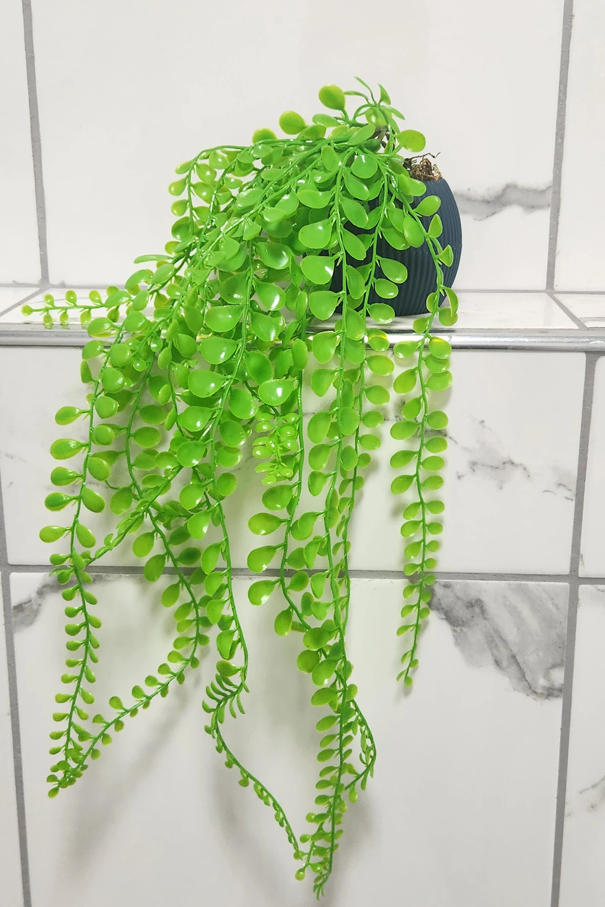 Saksıda Sarkan Şimşir Süslemeli 5 Dallı Çiçek Süsleme Yapay Çiçek