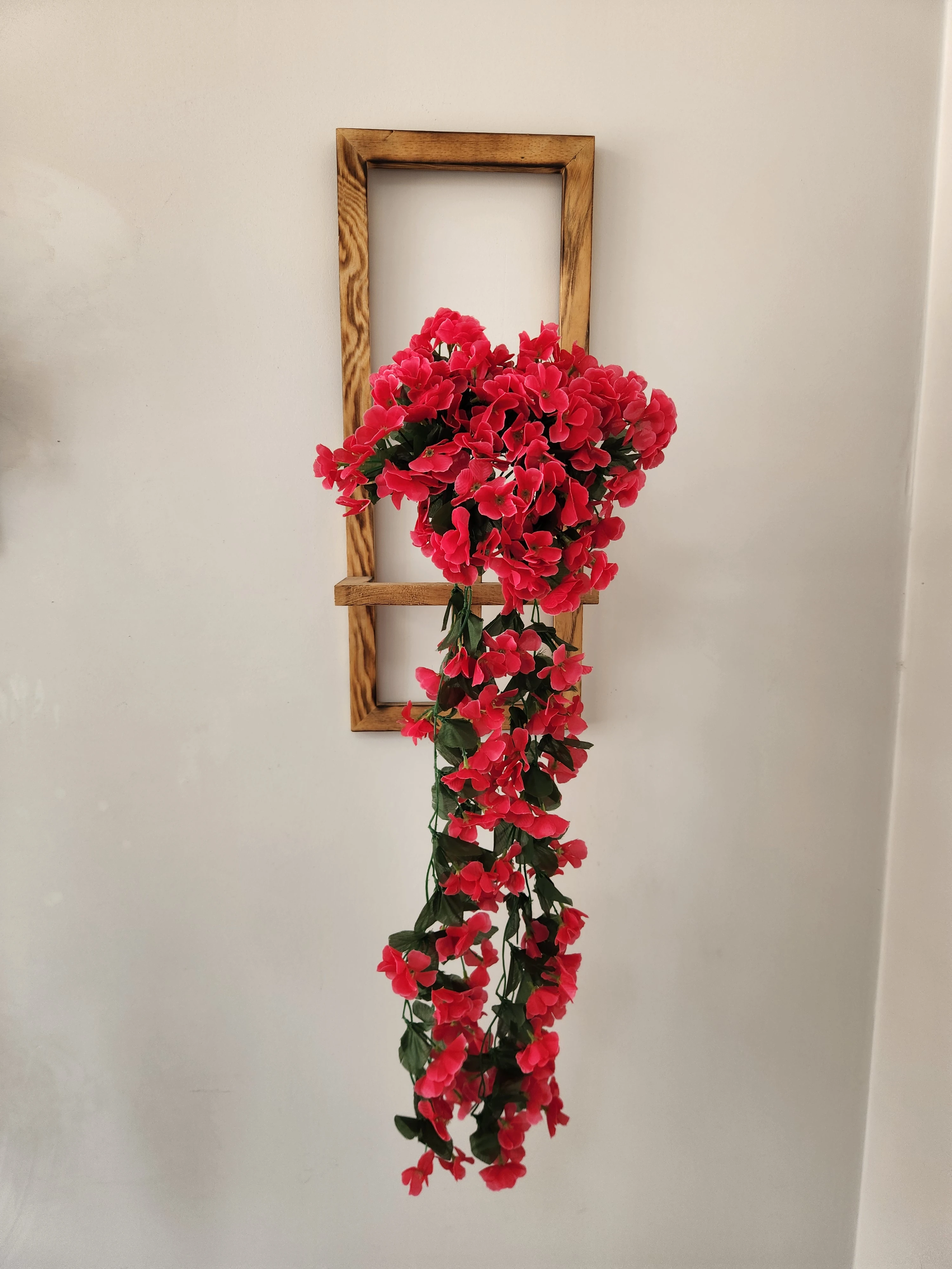 Saksı Dahil Duvar Süsü Yapay Çiçek Sarkan Begonvil Menekşe Sarmaşık Çiçeği