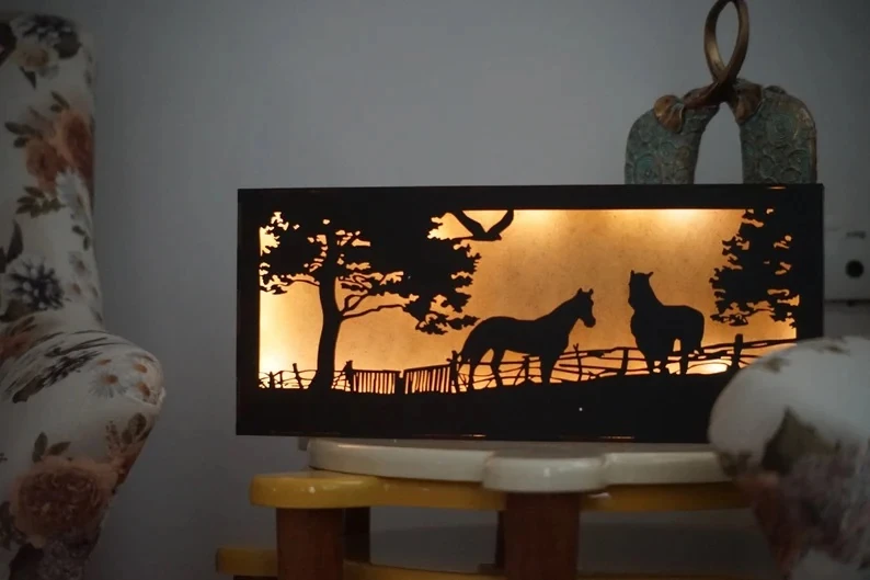 Dekoratif Ledli At Çiftliği Tablo Hediyelik Gece Lambası