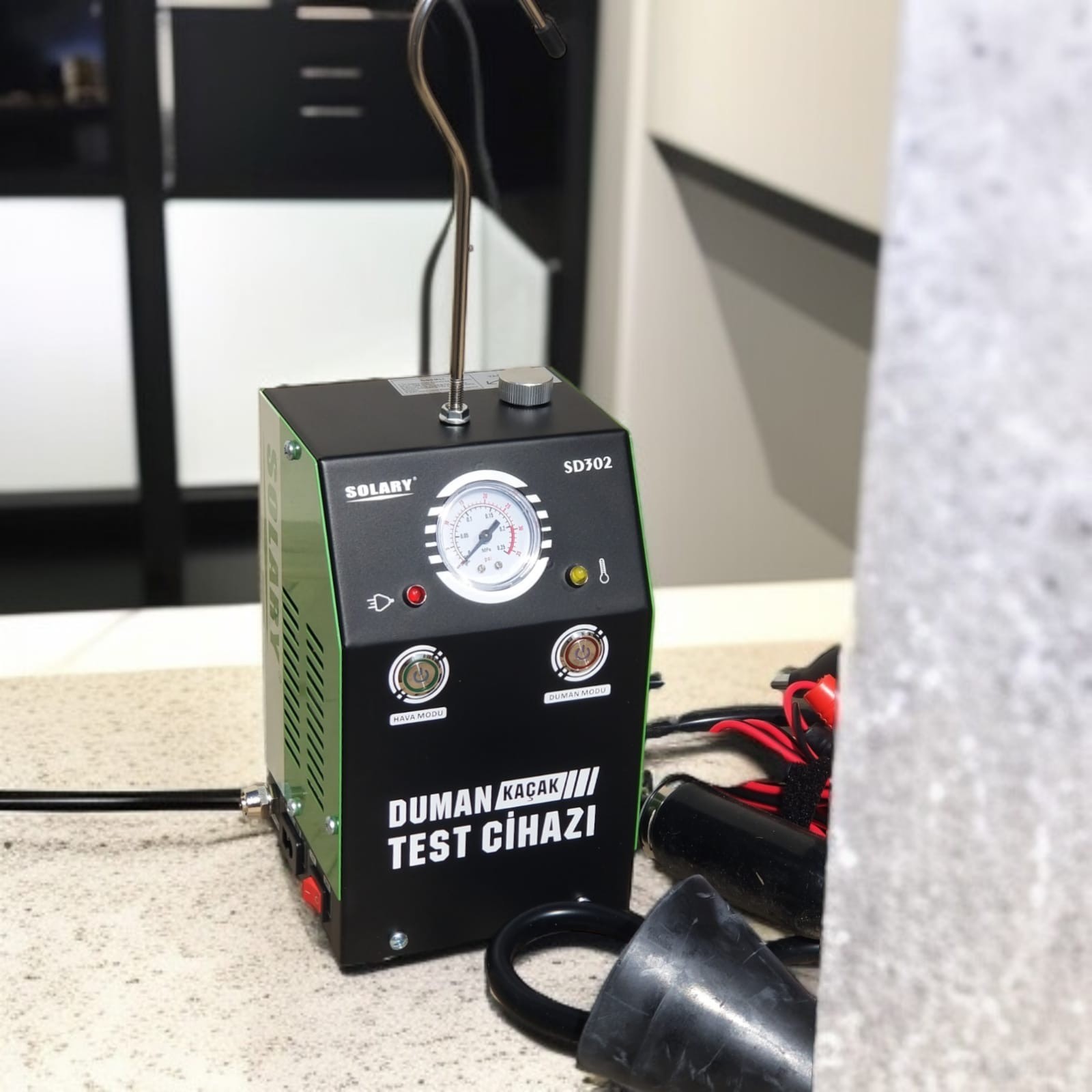 DUMAN KAÇAK TEST CİHAZI YEŞİL KASA FULL EKİPMAN AKSESUAR