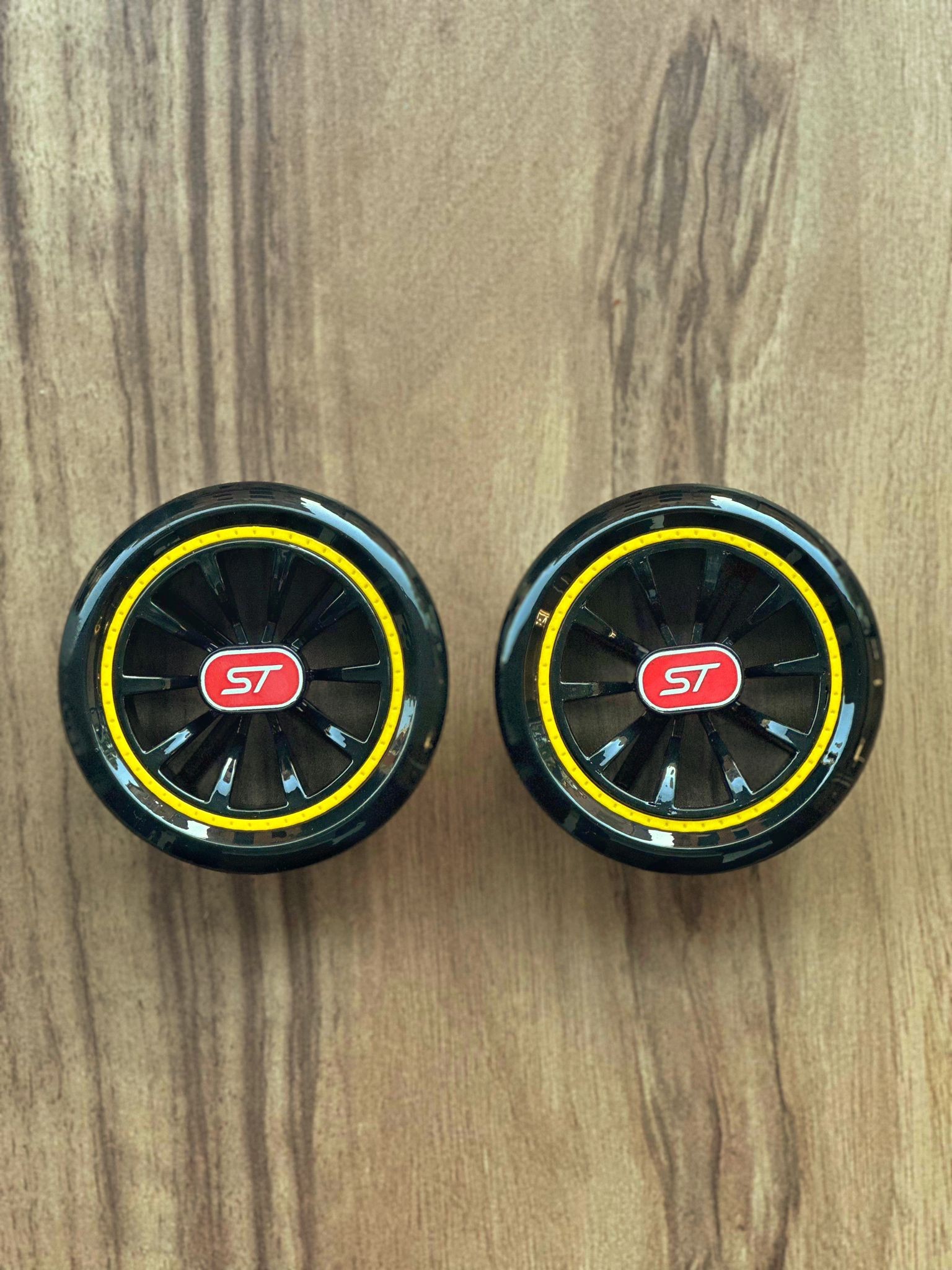 Ford Courier Uyumlu ST Kırmızı-Sarı Havalandırma Menfezi 2 adet HM1003-7