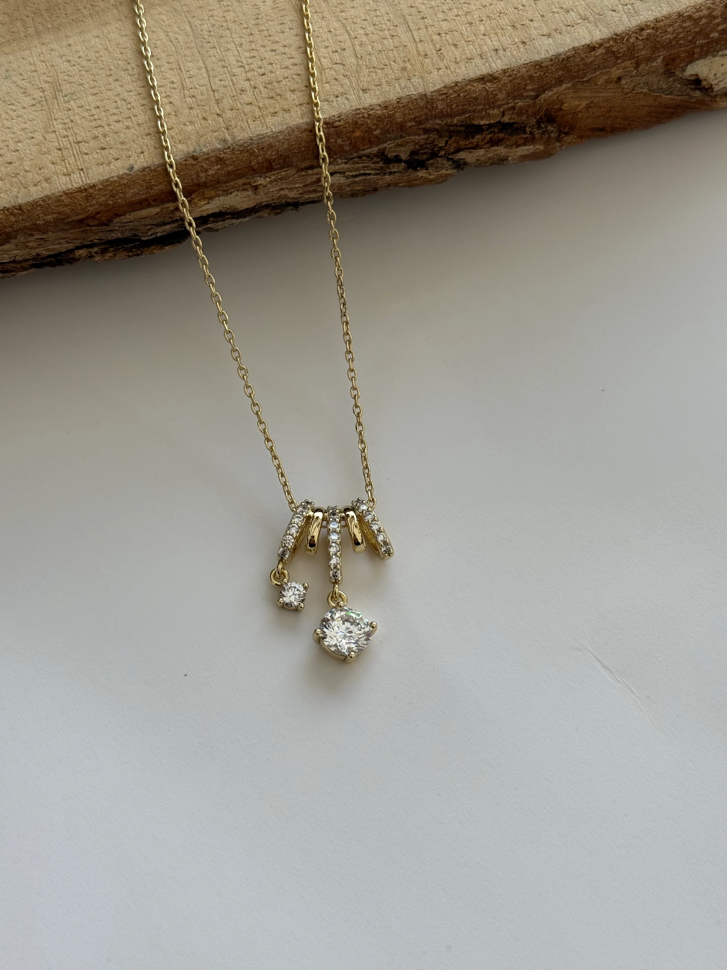 Uç Yıldızı Kolye