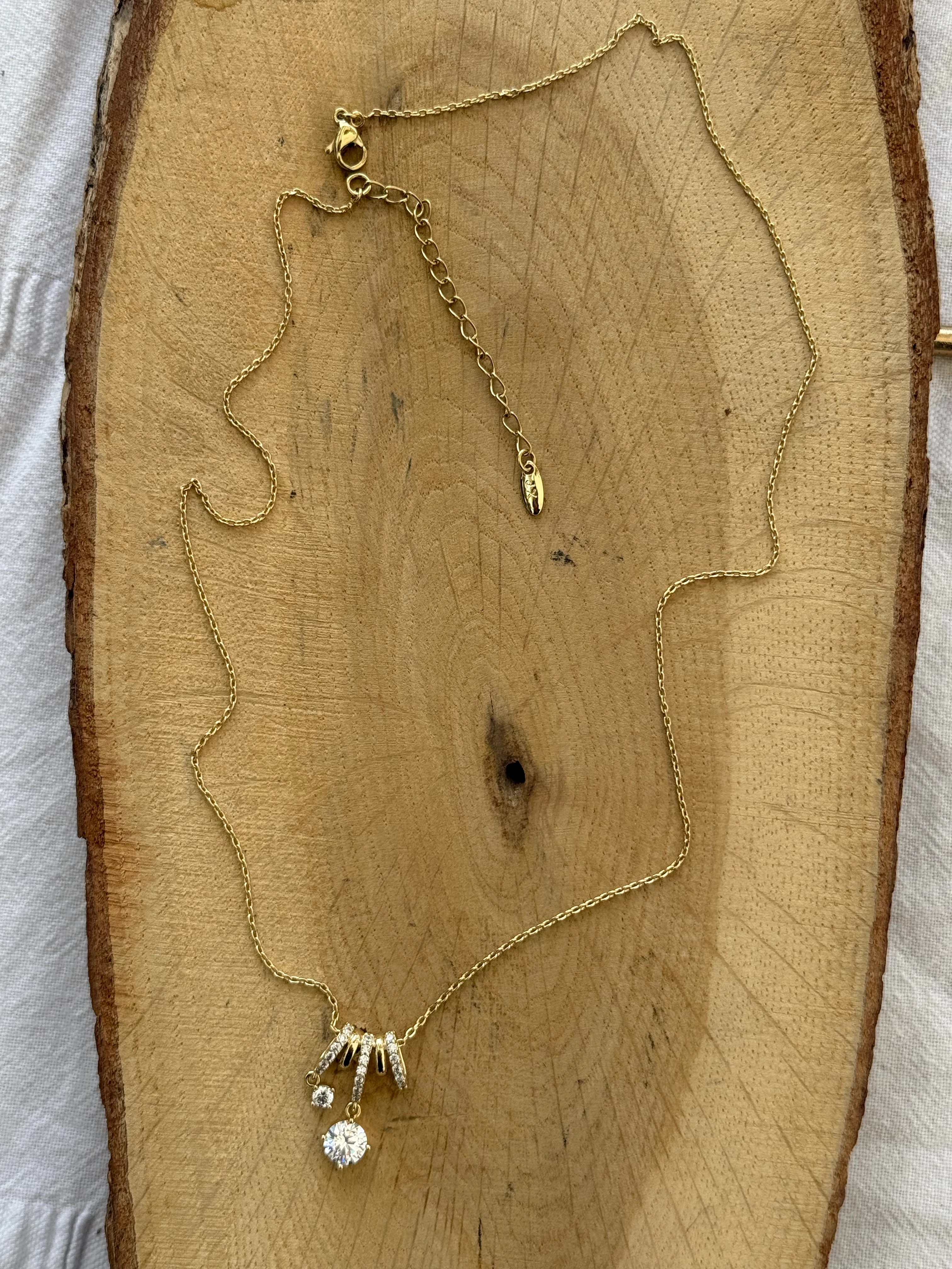 Uç Yıldızı Kolye