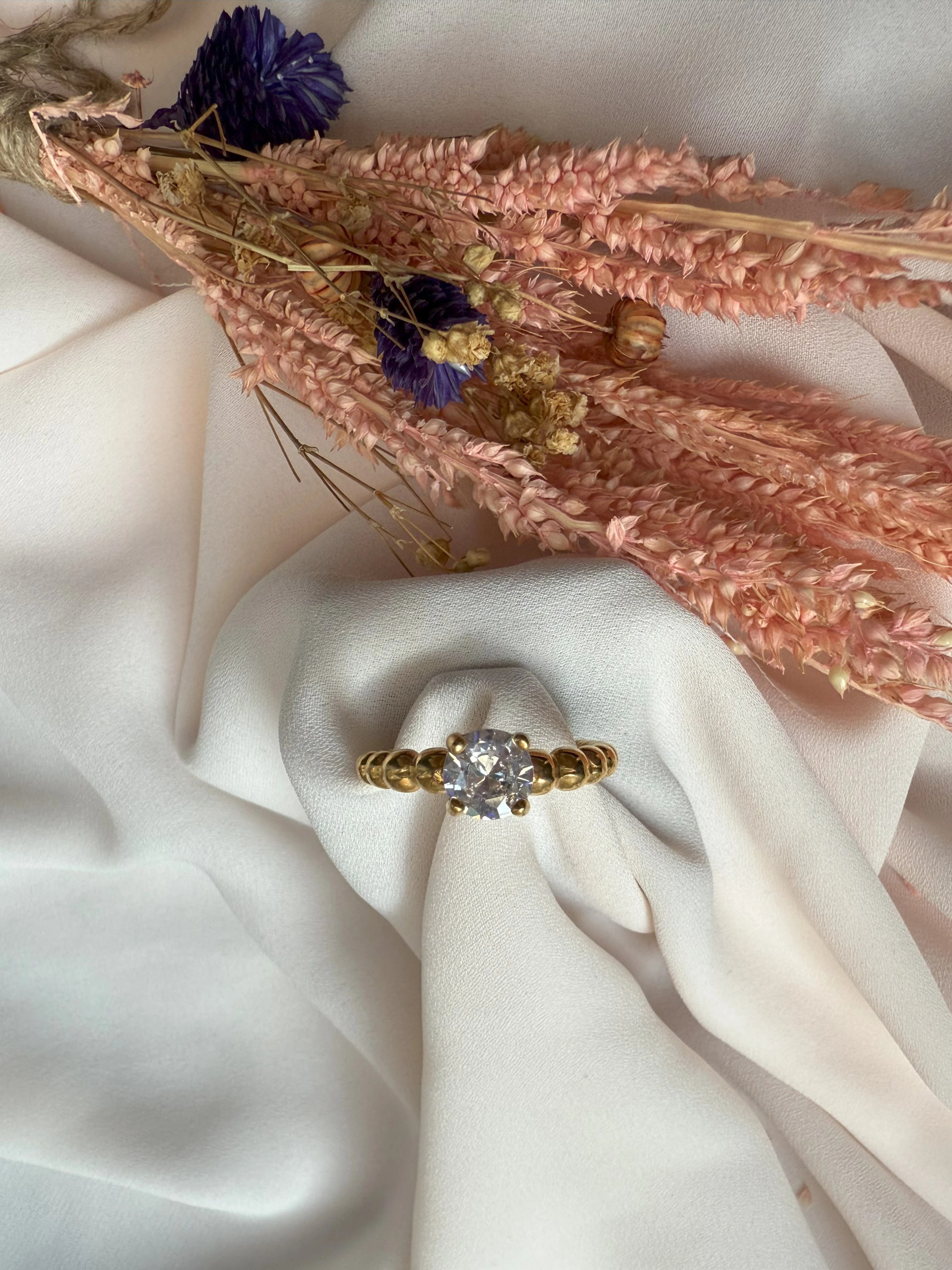 Topçuklu Tektaş Yüzük