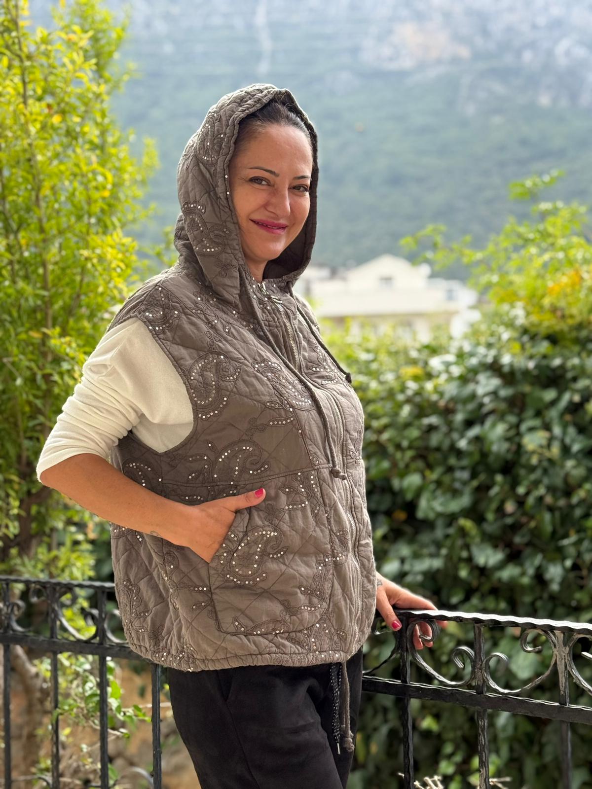 NC65588 Şal Desen Pullu Kapitone İtalyan Yelek Vizon