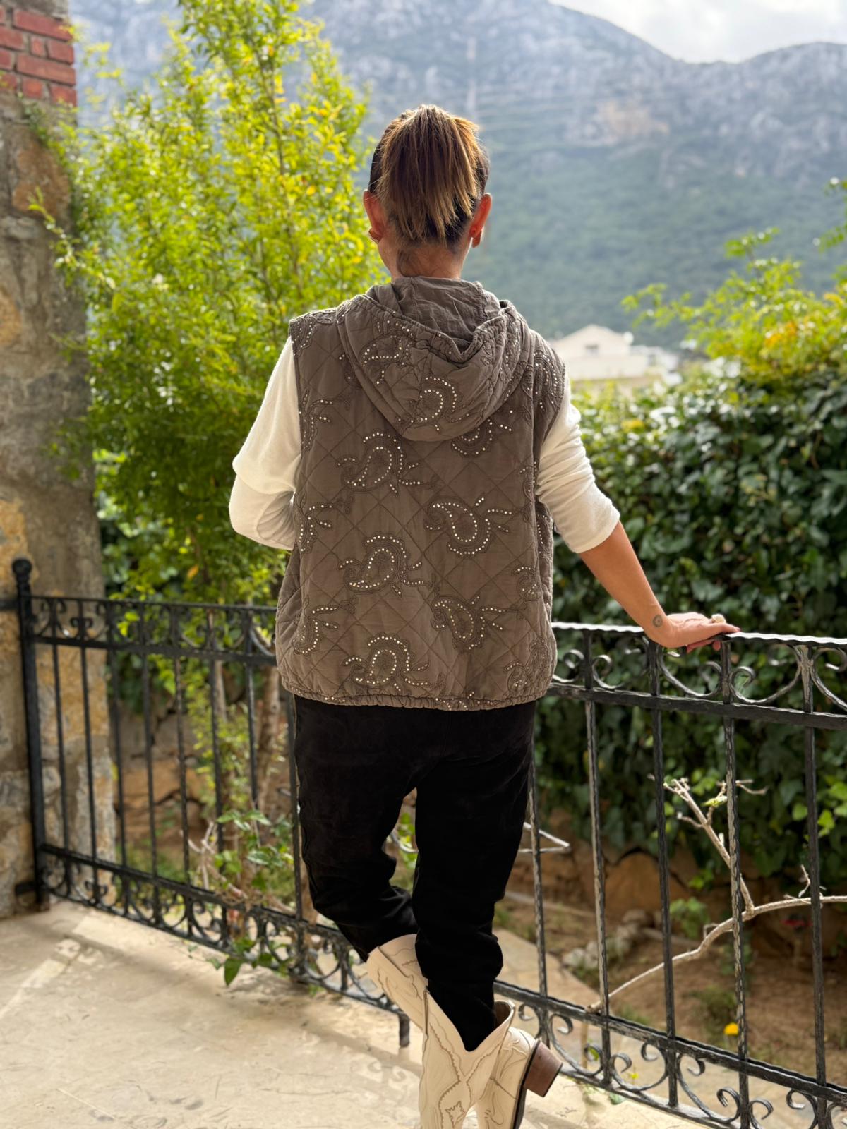 NC65588 Şal Desen Pullu Kapitone İtalyan Yelek Vizon