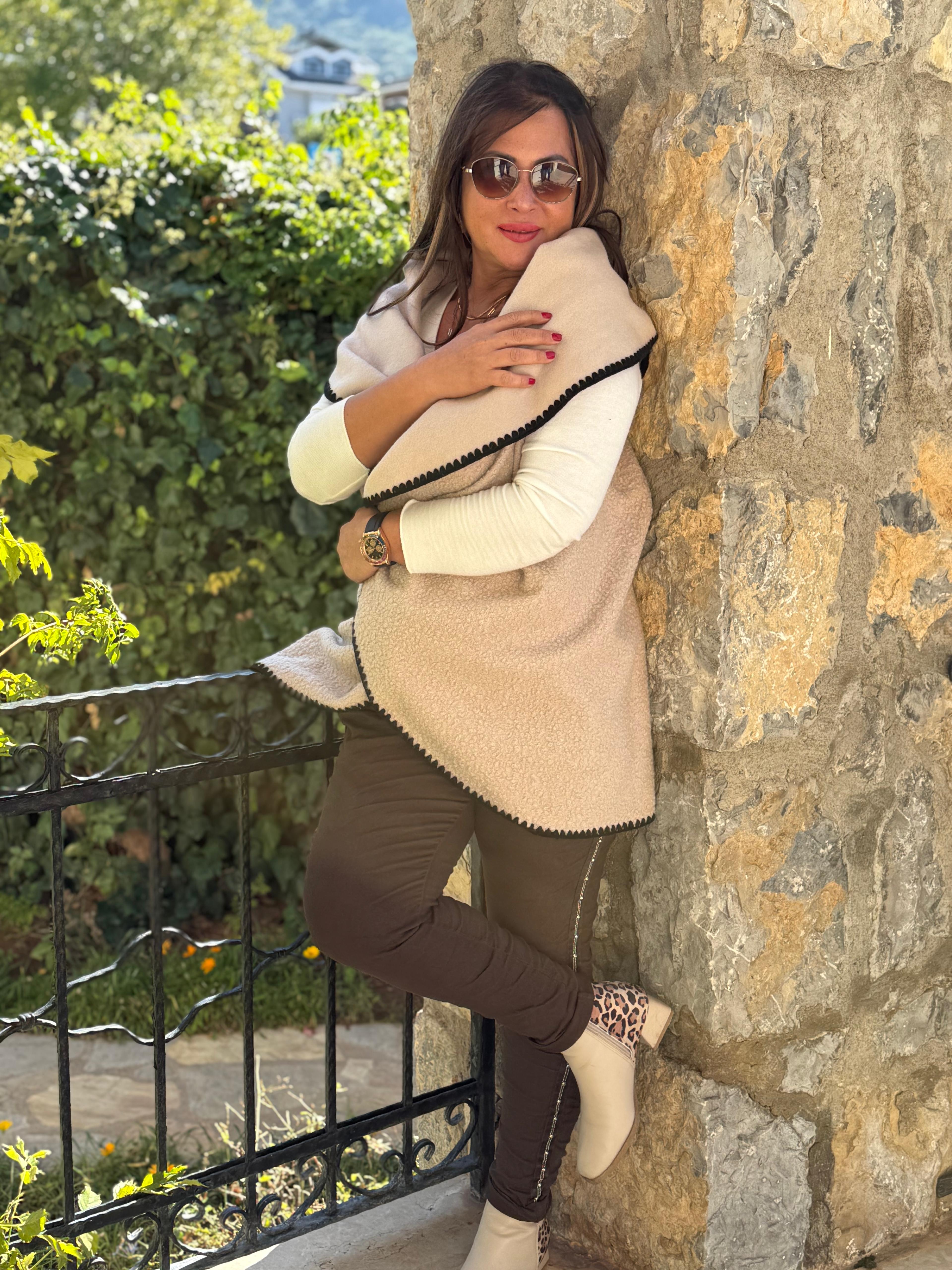 YG3698 Dökümlü İtalyan Buklet Yelek Bej