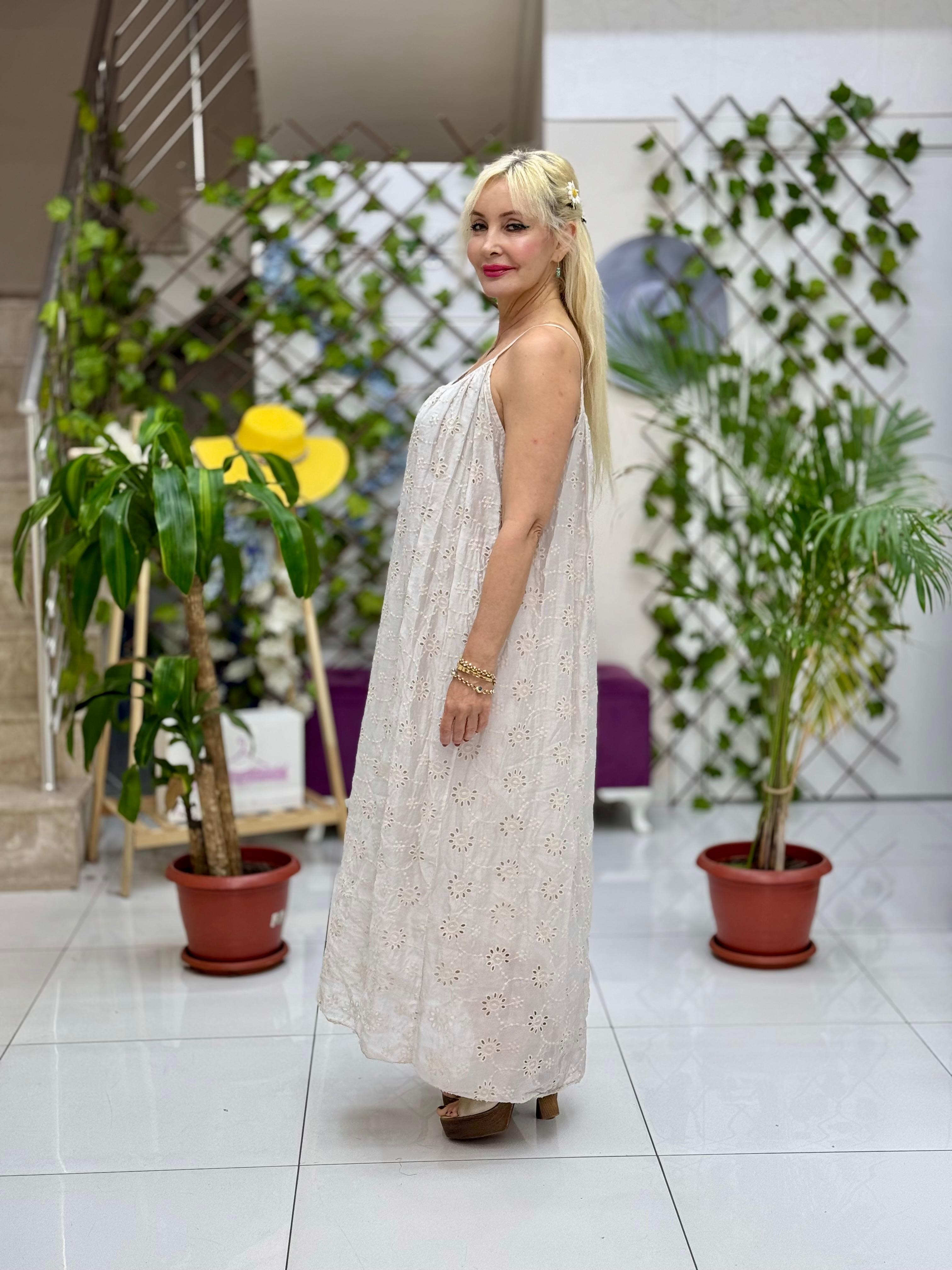 YG5031 İtalyan İp Askılı Brodeli Coton Elbise Krem