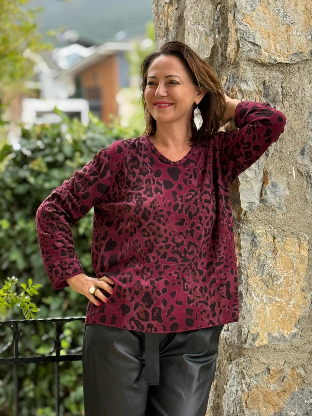 YG5710 Leopar Desenli V Yaka Uzun Kollu İtalyan Triko Bluz Vişne