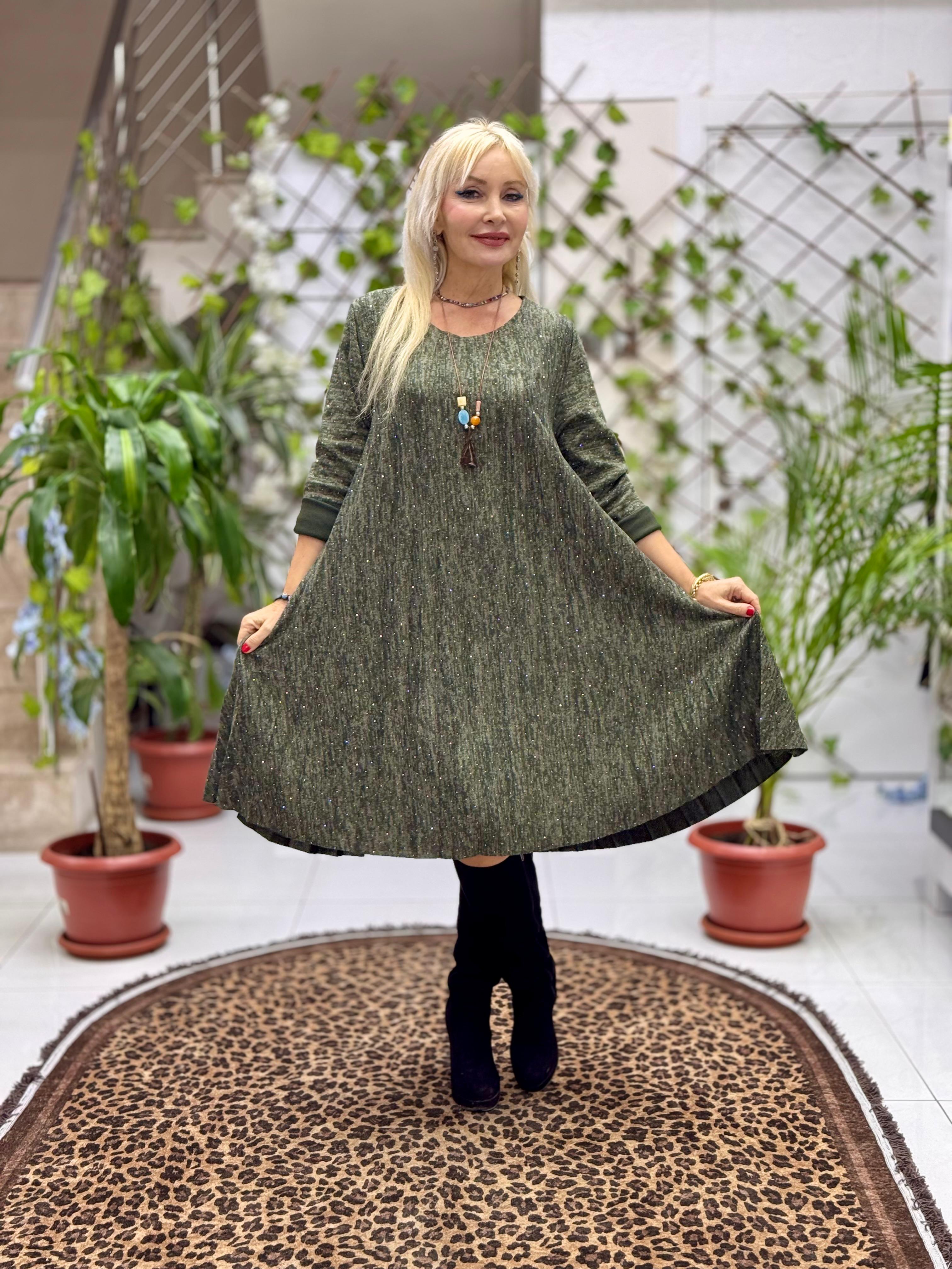 NC21419 Kolyeli Taşlı Pileli İtalyan Triko Elbise Haki