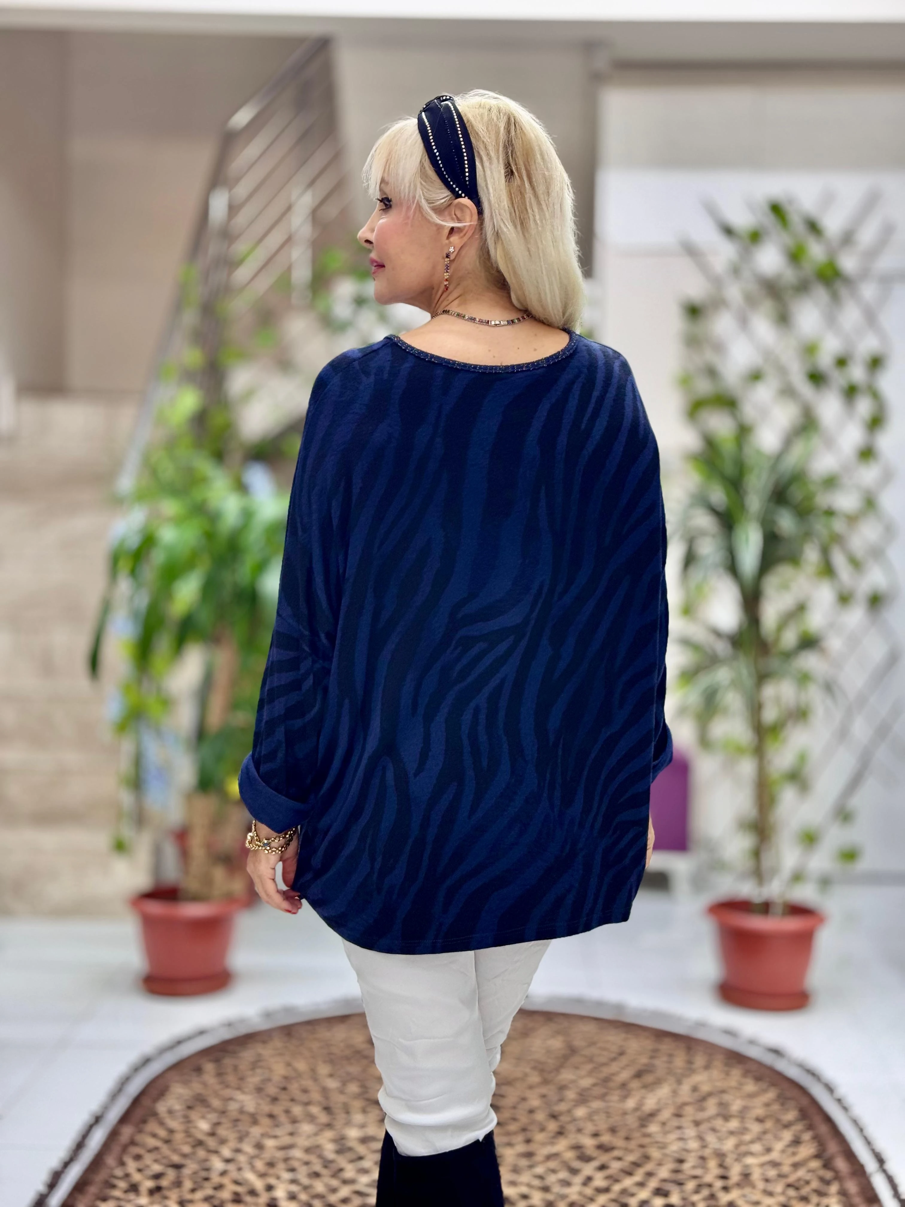 YG13003 Zebra Desen V Yaka Simli İtalyan Triko Bluz Lacivert