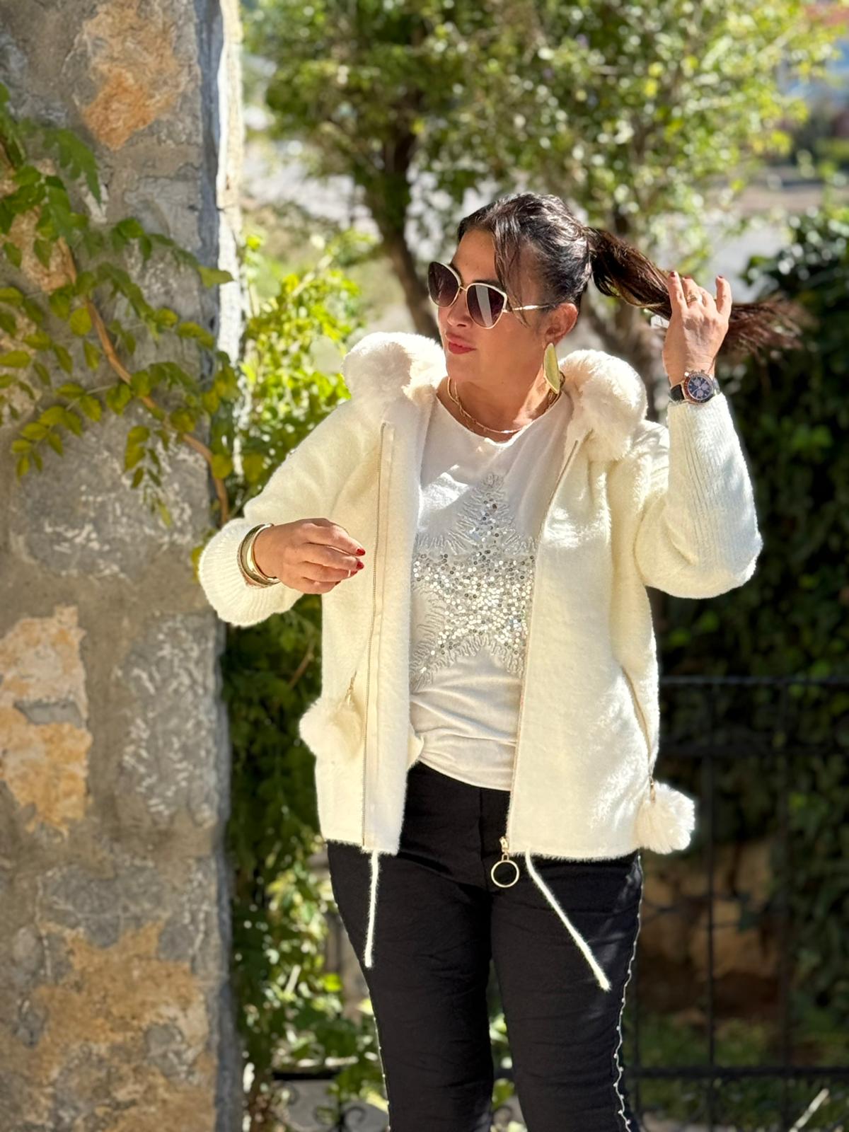 N33035 Abrigo Angora Con Capucha Y Bolsillos Crema