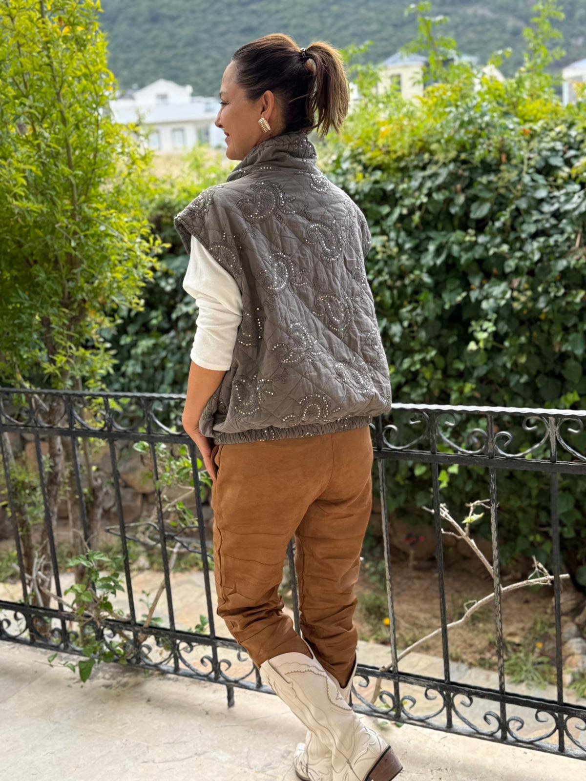 NC61582 Pul Payetli Balıkçı Yaka İtalyan Kapitone Yelek Vizon