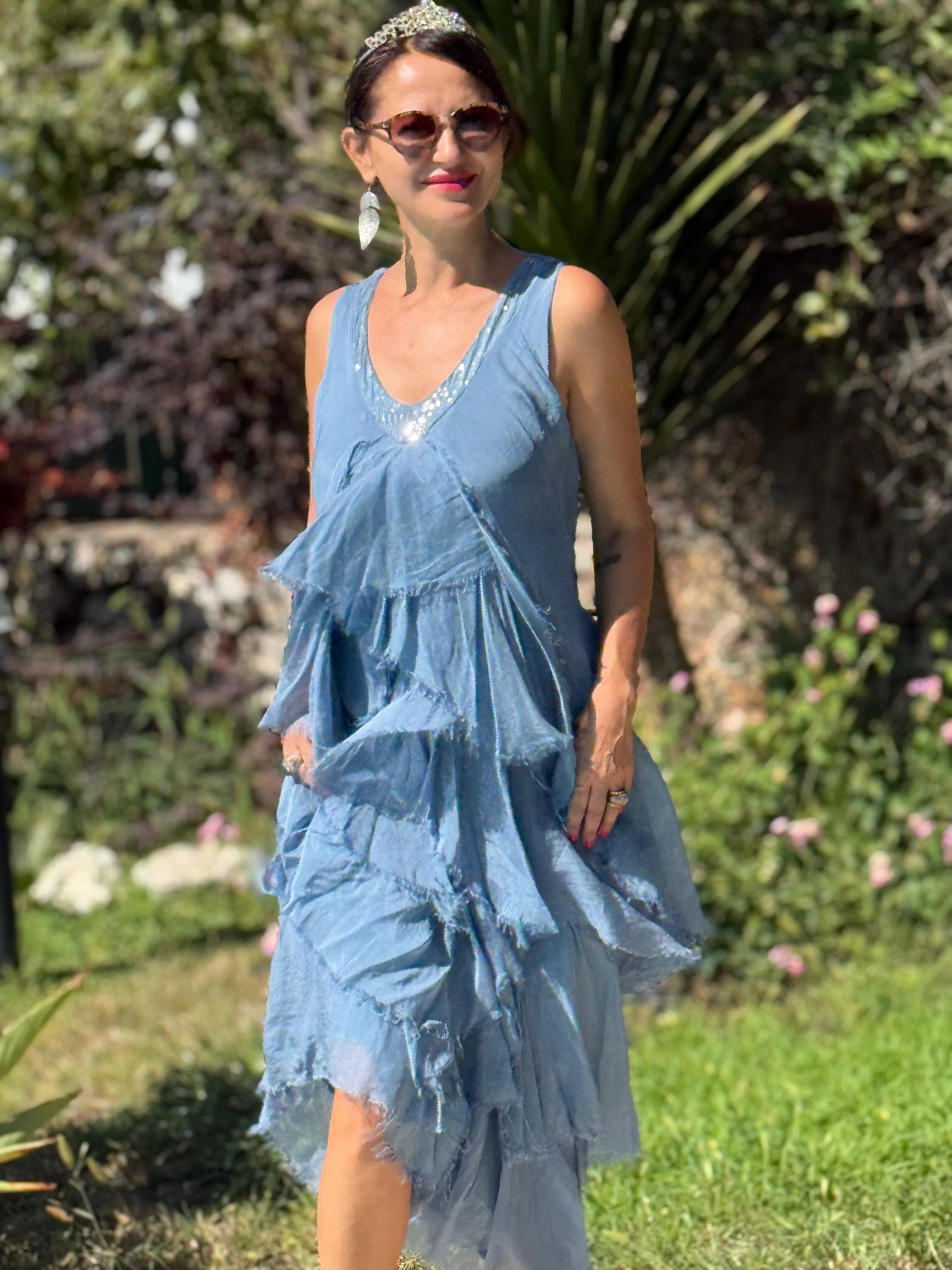 NC61460 İtalyan Askılı Yaka Pullu Fırfırlı İpek Elbise Mavi