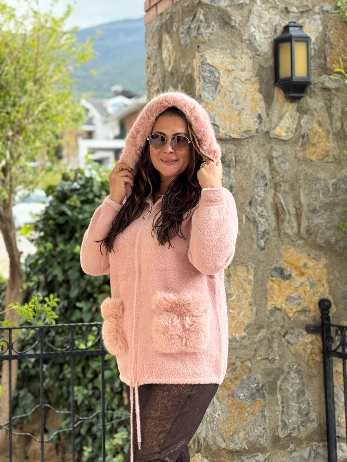 N33035 Abrigo Angora Con Capucha Y Bolsillos Crema