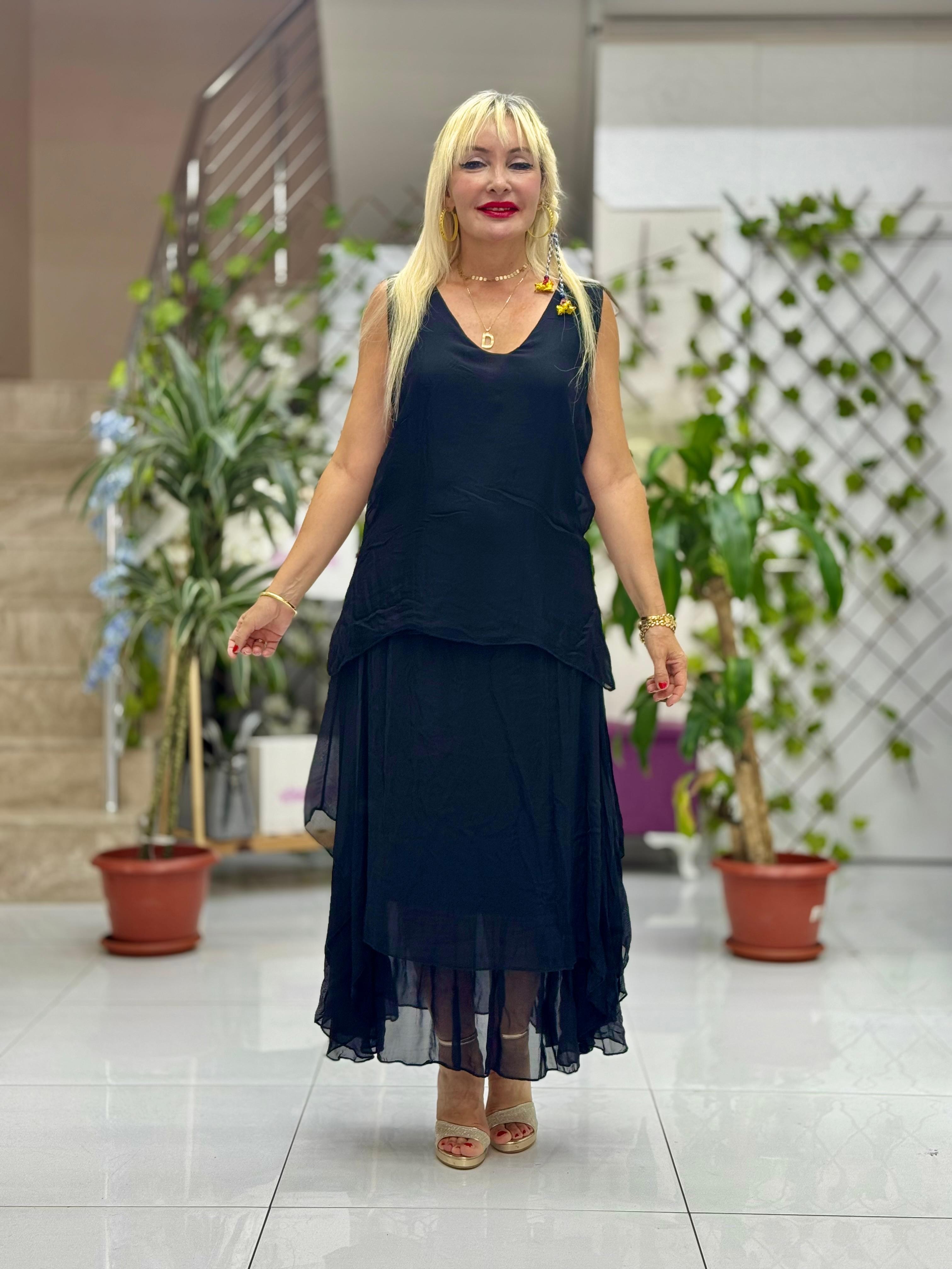 LS79772 İtalyan Kolsuz Sırt Bağlamalı İpek Bluz Siyah