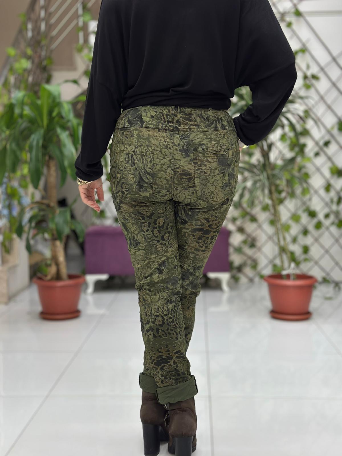 NC21980 italyan Likralı Çiçek ve Leopar desenli Pantolon Yeşil