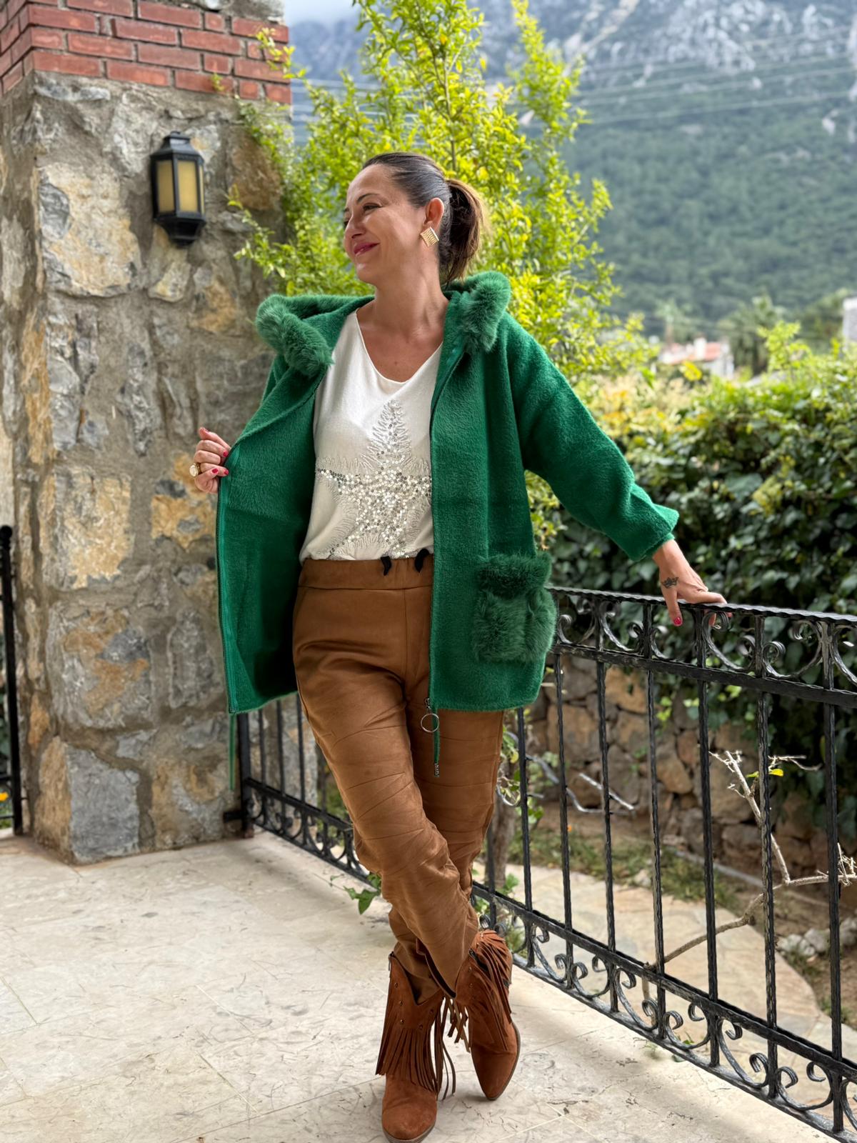 N33035 Abrigo Angora Con Capucha Y Bolsillos Crema