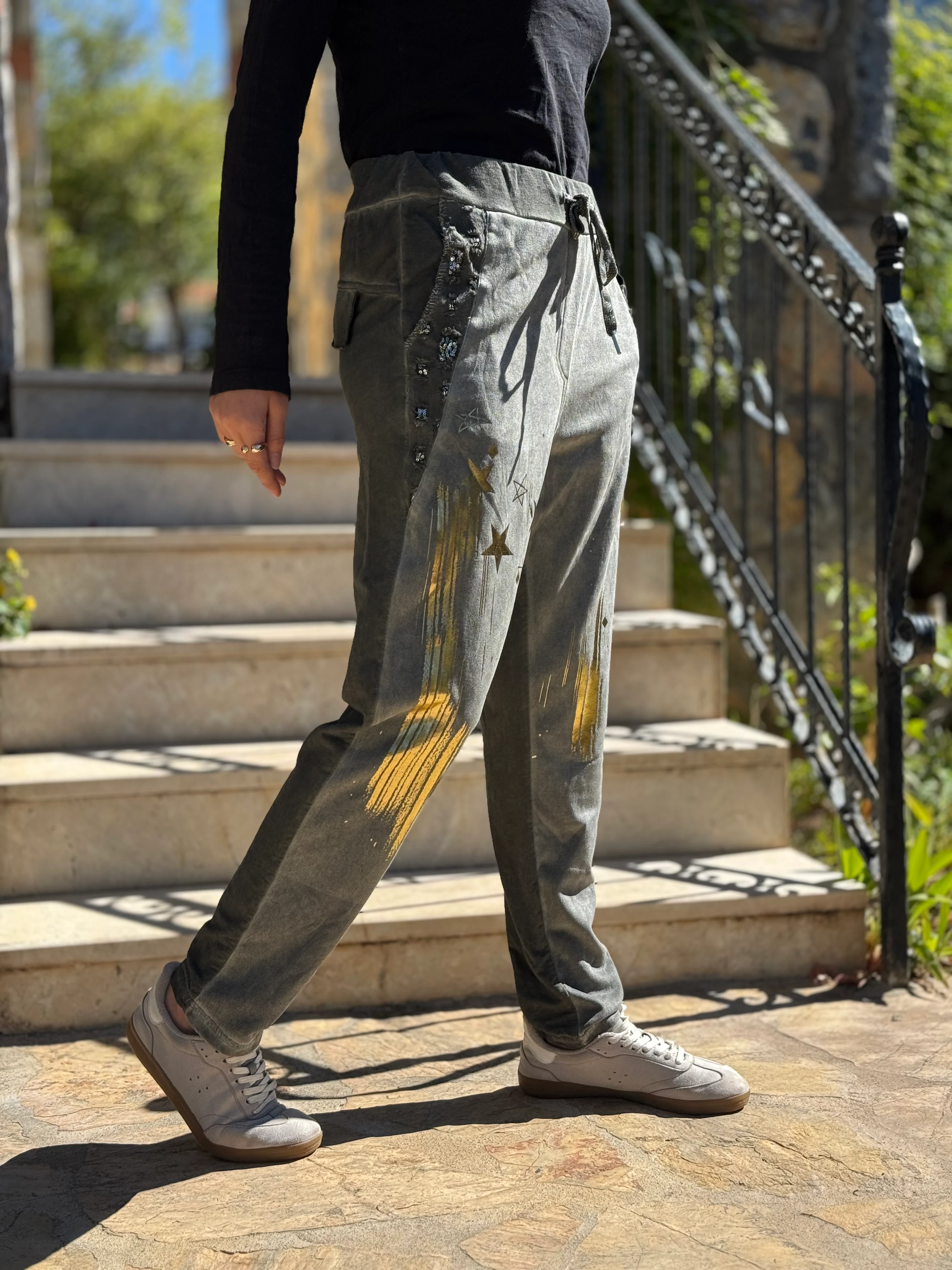 YG50618 Yıldız Desen Pulpayetli İtalyan Süet Pantolon Haki