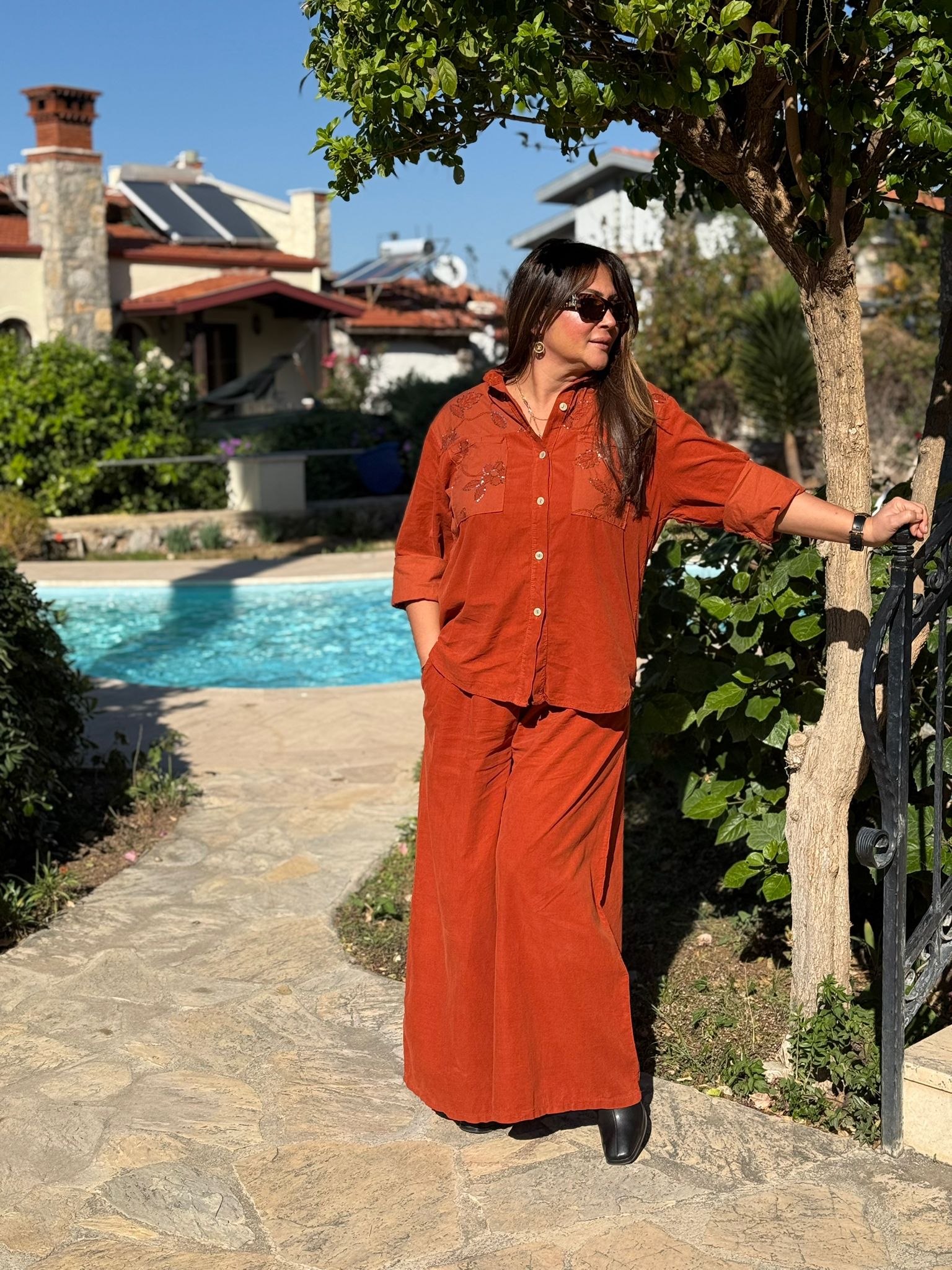 NC25446 İtalyan Kadife Pullu Pantolon Bluz Takım Kiremit