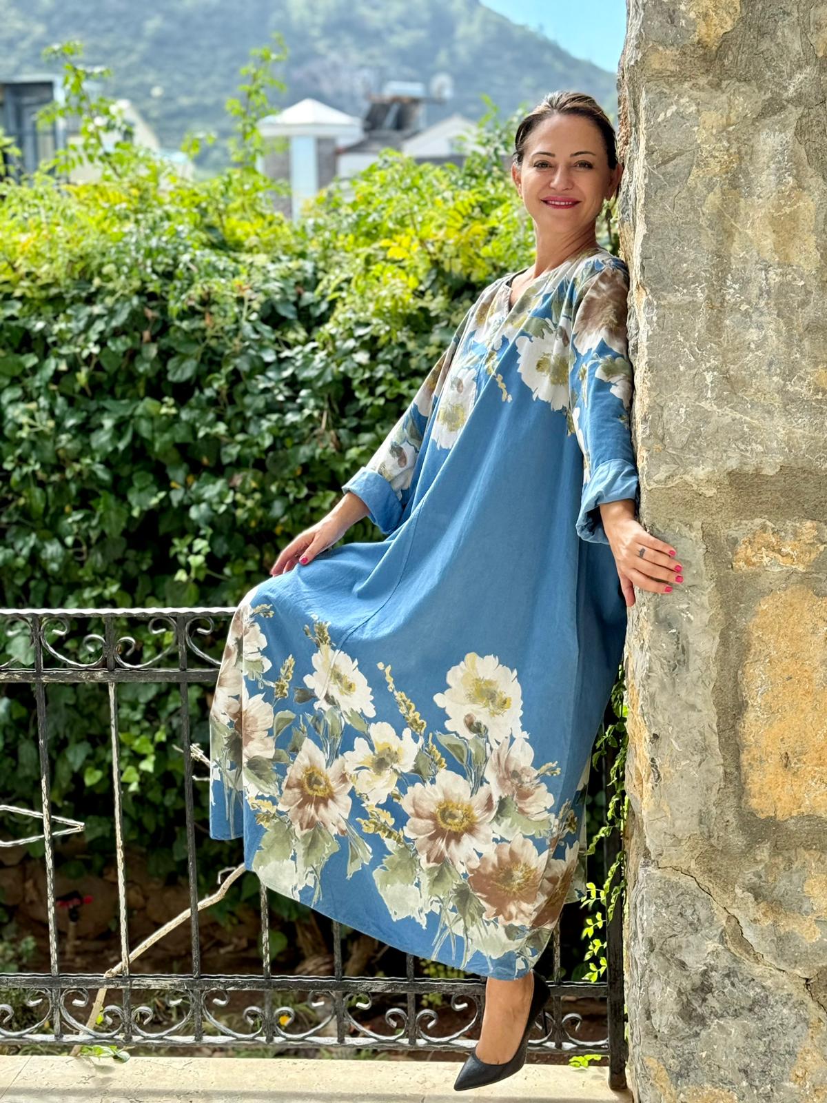 YG10392 Çiçek Desen İtalyan Kadife Elbise Mavi