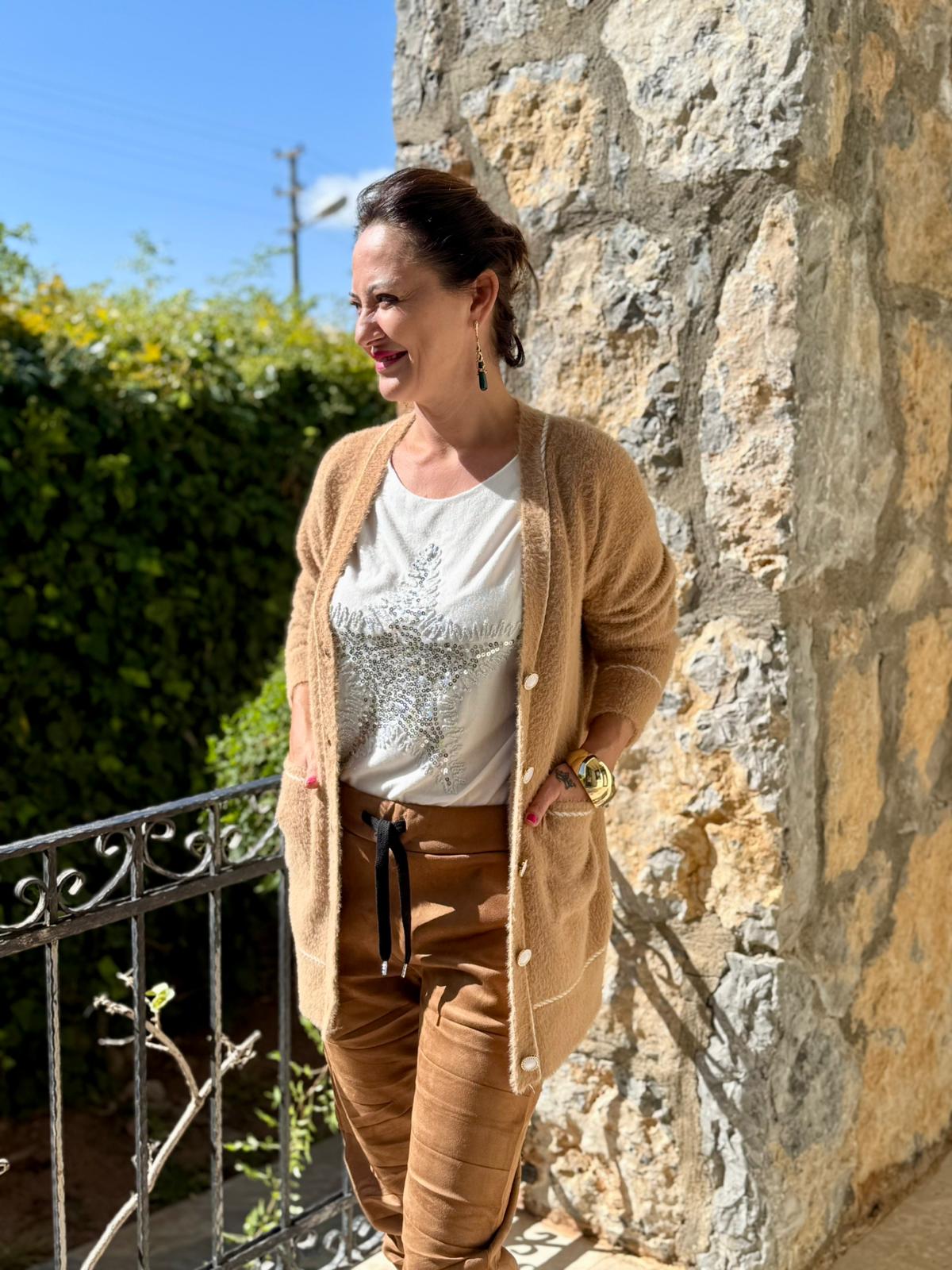 NC1067 Düğmeli İşlemeli Yün Hırka Camel