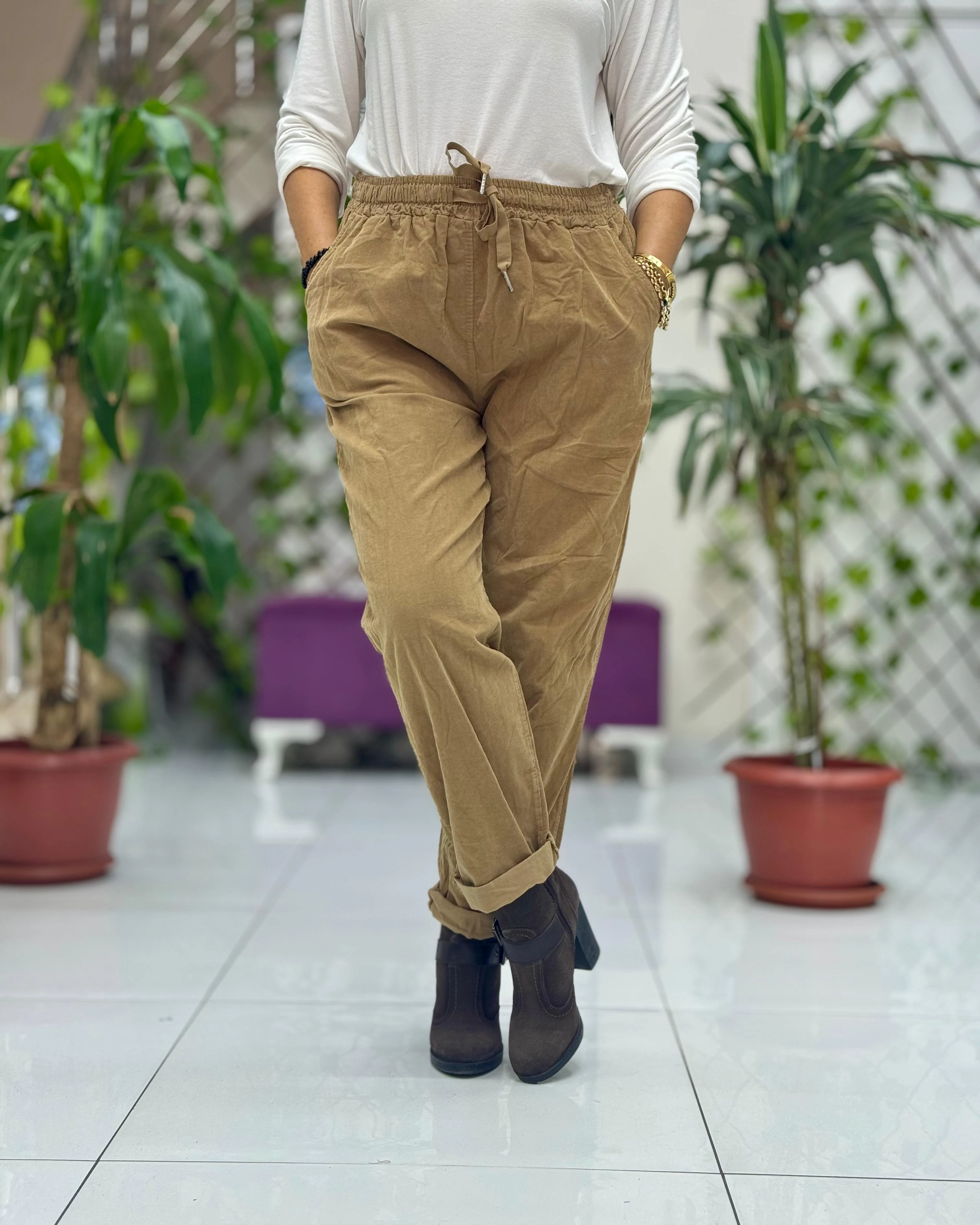 YG3005 Beli Bağcıklı İtalyan Kadife Pantolon Camel