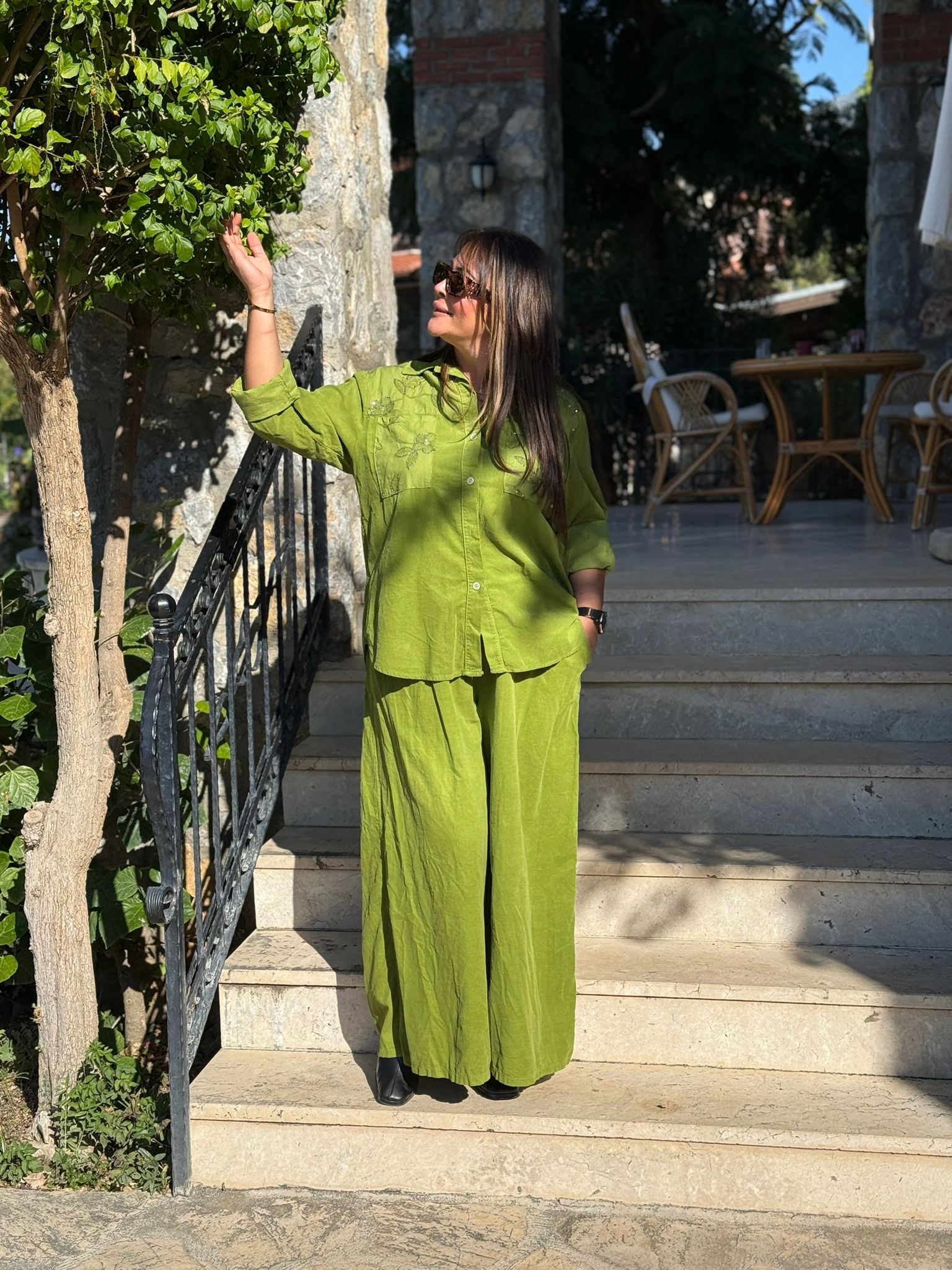 NC25446 İtalyan Kadife Pullu Pantolon Bluz Takım Fıstık Yeşili