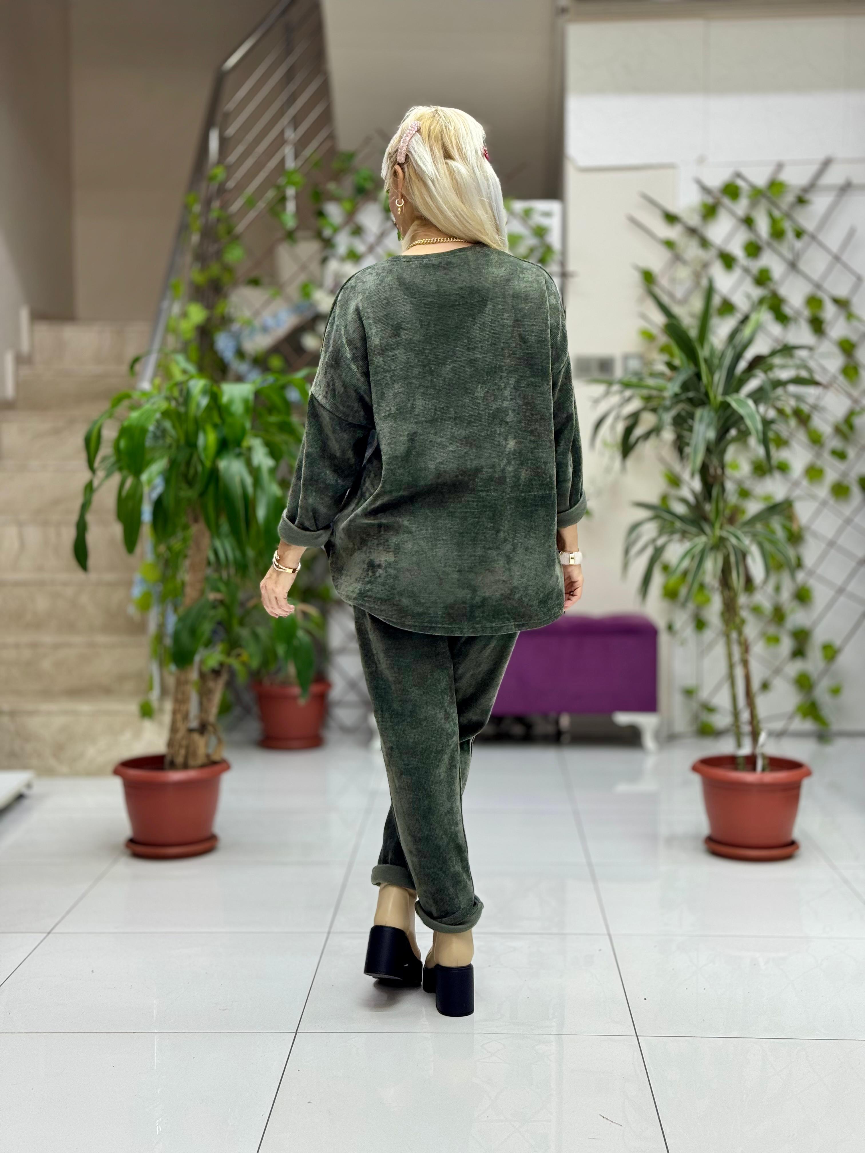 NC24155 Leopar Baskılı İtalyan Kadife Takım Yeşil