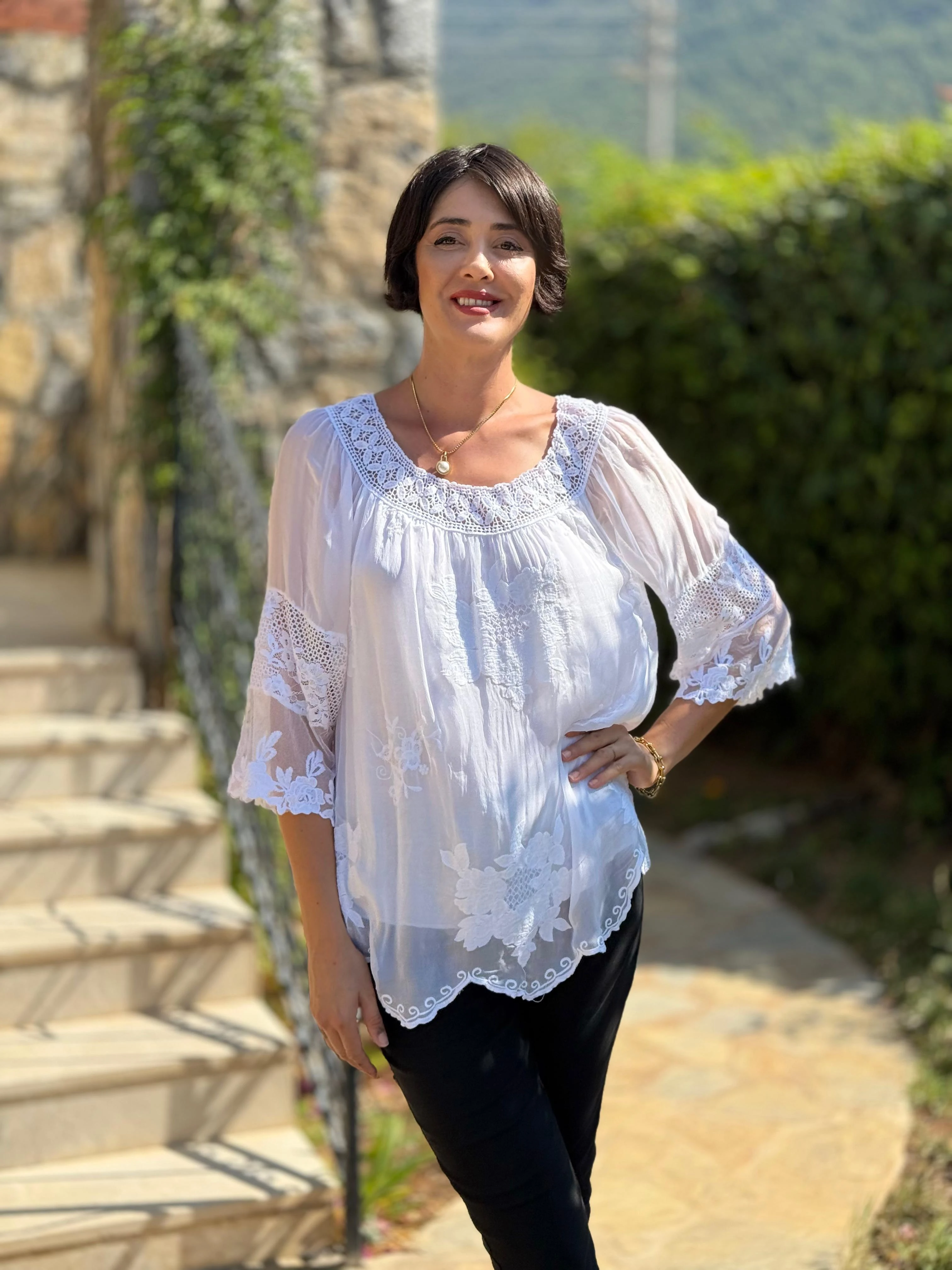 NC9146 Yaka ve Kol Dantelli İtalyan İpek Bluz Beyaz