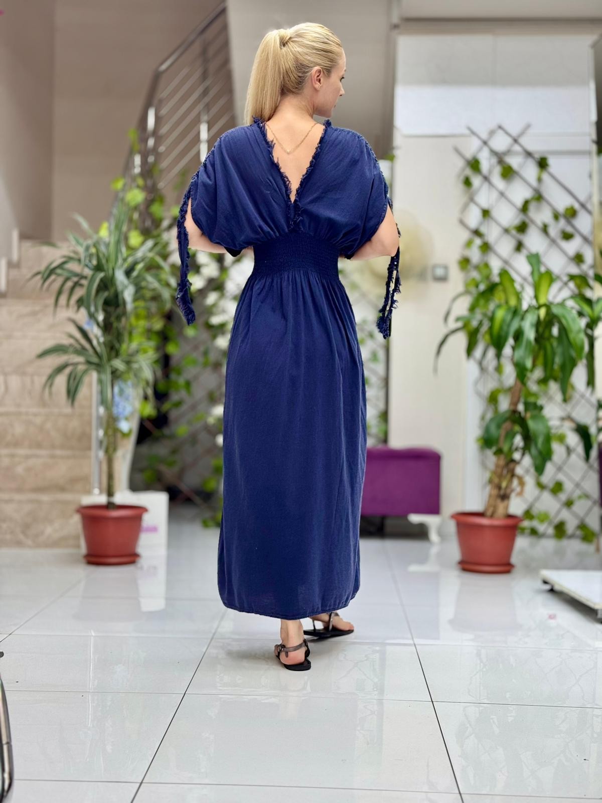 PT242500 Beli Lastikli Yaka Omuz Püsküllü Derin Yırtmaçlı Coton Elbise Lacivert