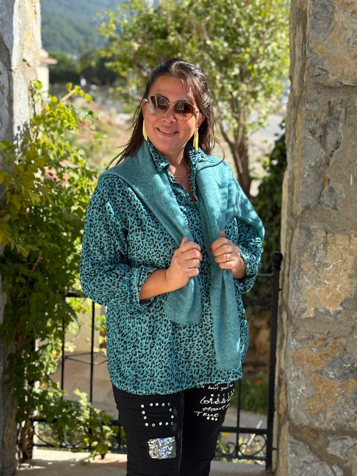 P6811 Prendas de punto con estampado de camuflaje Caqui