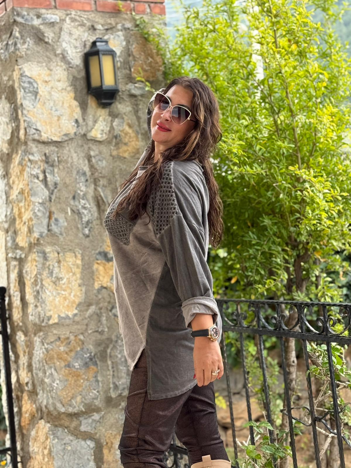 YG2098 Omuz Cep Dantelli Süet Sweatshirt Kahverengi