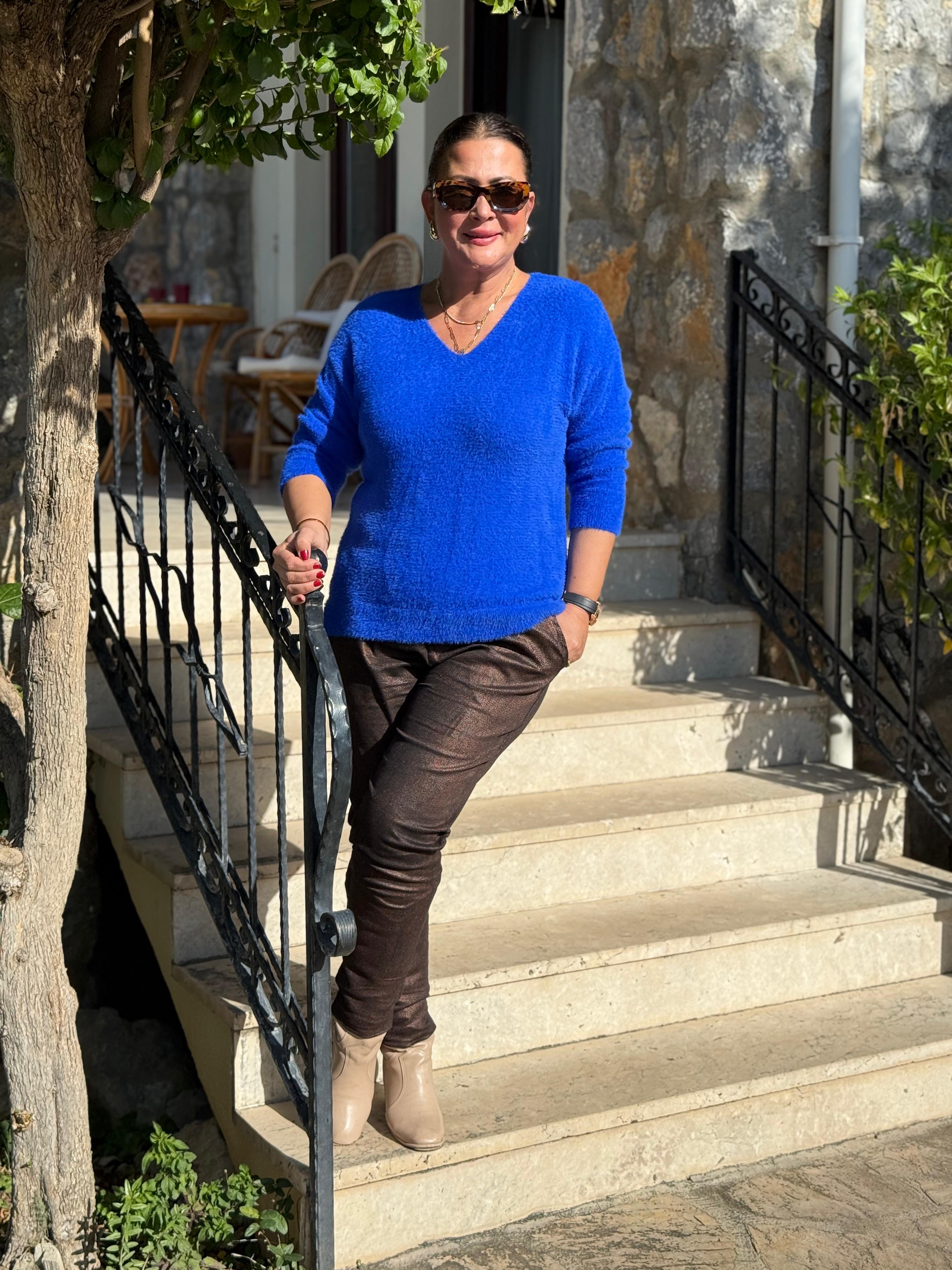 YG24029 İtalyan V Yaka Peluş Angora Kazak Saks