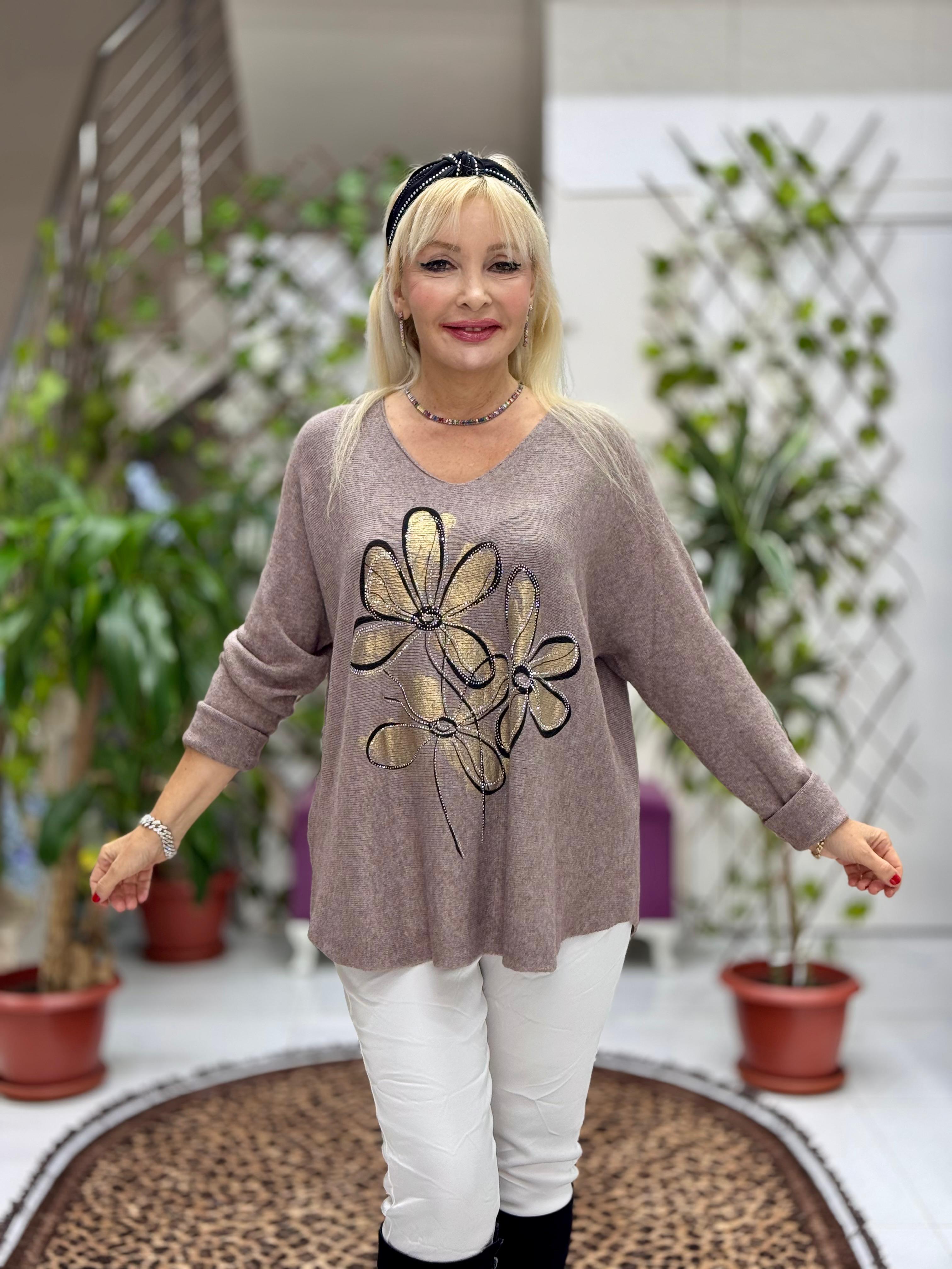 YG8022 Çiçek Desenli Taşlı İtalyan Triko Bluz Vizon