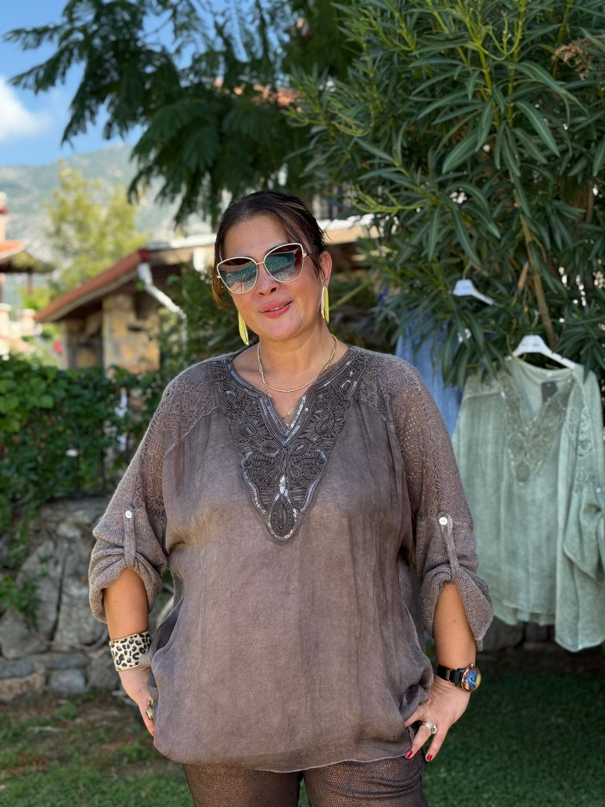 NC1868 Pul Payetli Omuz Dantelli İpek Triko İtalyan Bluz Kahverengi