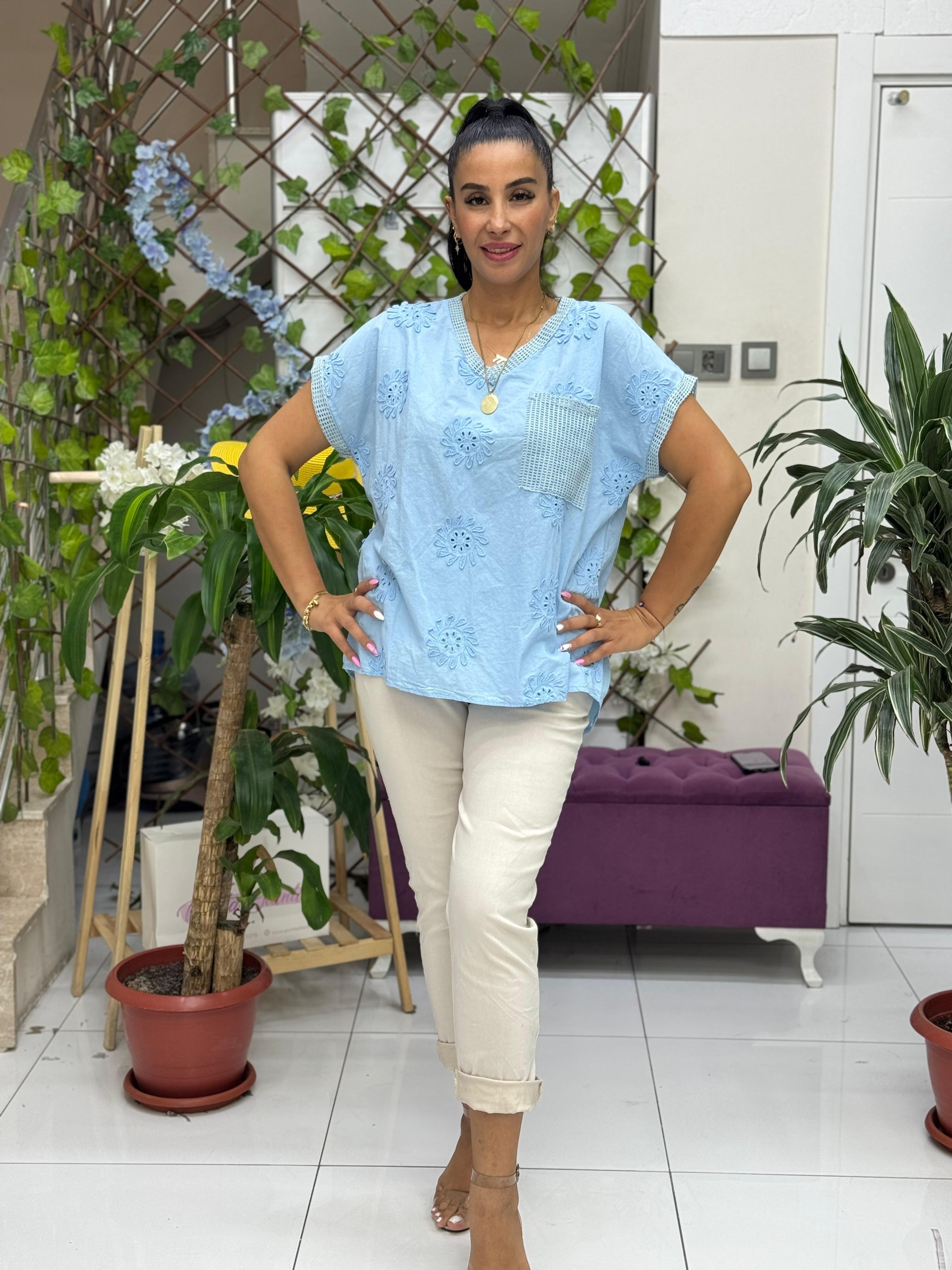 NC25043 İtalyan Nakışlı Cepli Coton Bluz Bebe Mavi